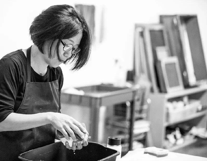 KSMoCA is excited to introduce Yoonhee Choi as our guest artist for Fall 2025!
Based in Portland, Yoonhee Choi creates work that explores the potentials of unexpected materials to express both multiple scales of spatial experience and intimate, perso