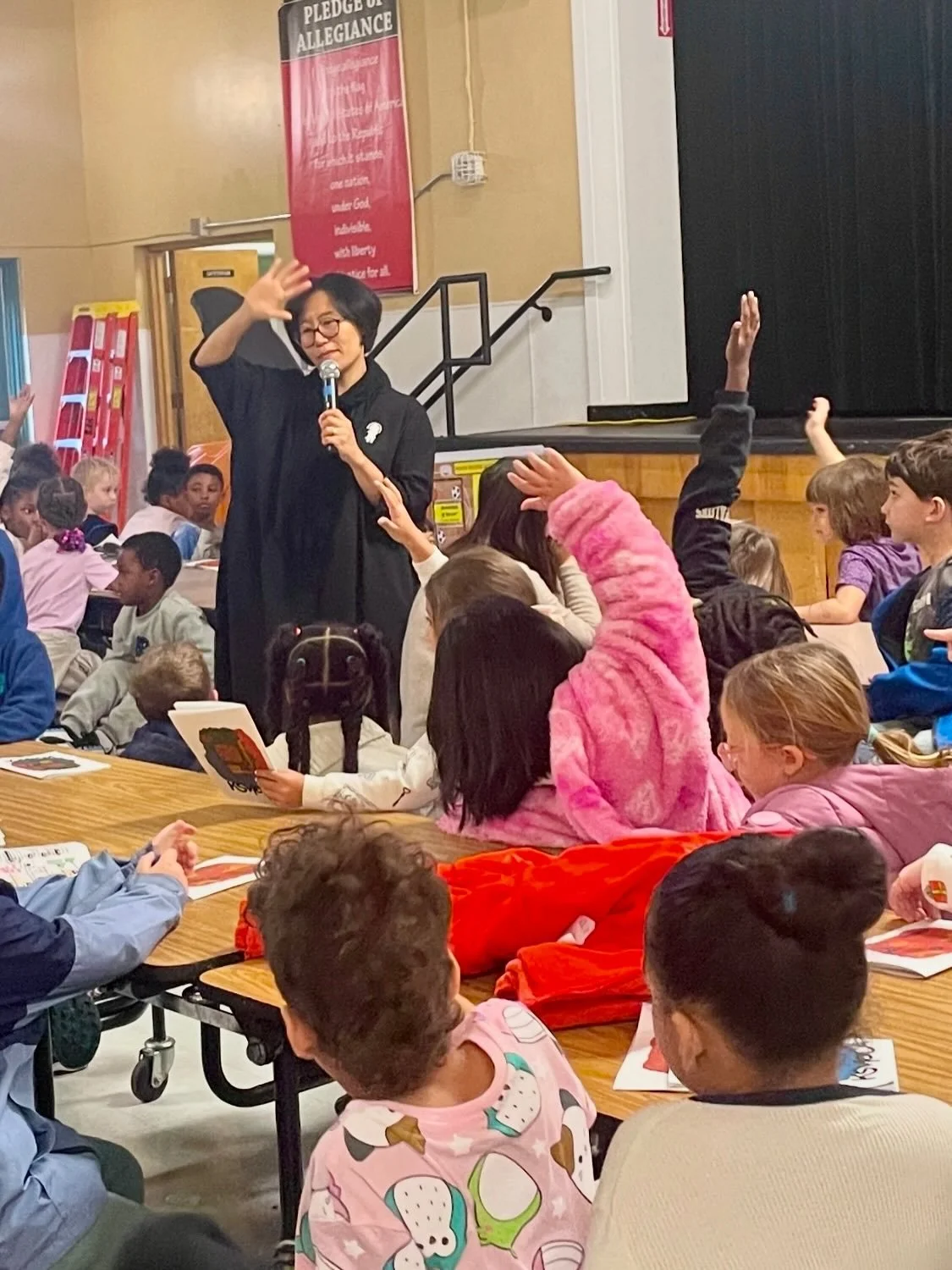 On Thursday morning, artist Yoonhee Choi gave an artist talk to the students of King School and guests from the community about her collaboration with KSMoCA as part of the opening of the exhibition Spring Stroll. For the past several months, Choi ha