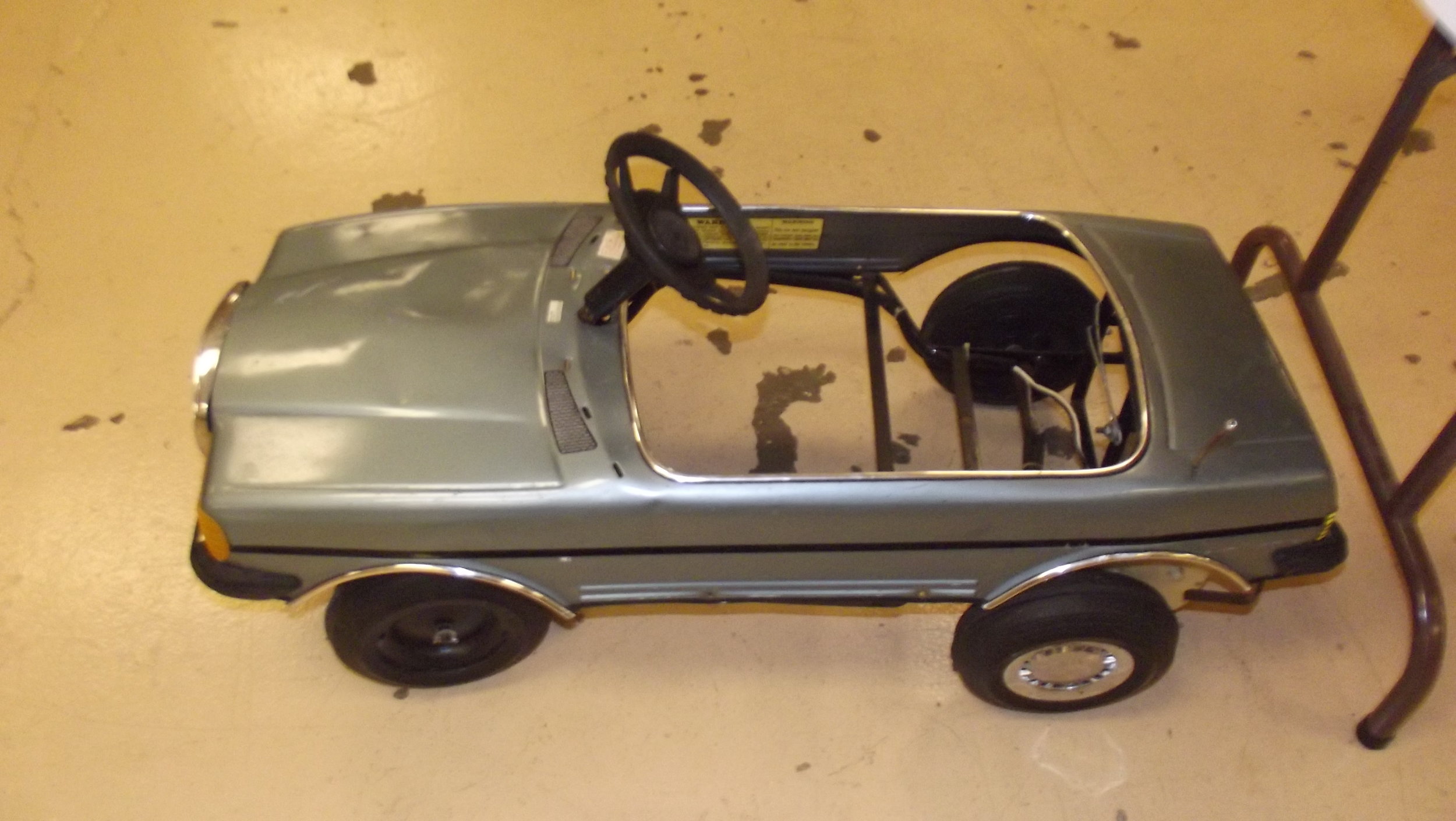 escalade baby walker