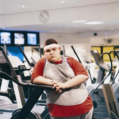 Training withou a serious goal? Welcome to being like this guy. His face says it all. "I'm miserable because I am at the gym." Don't be this guy.
