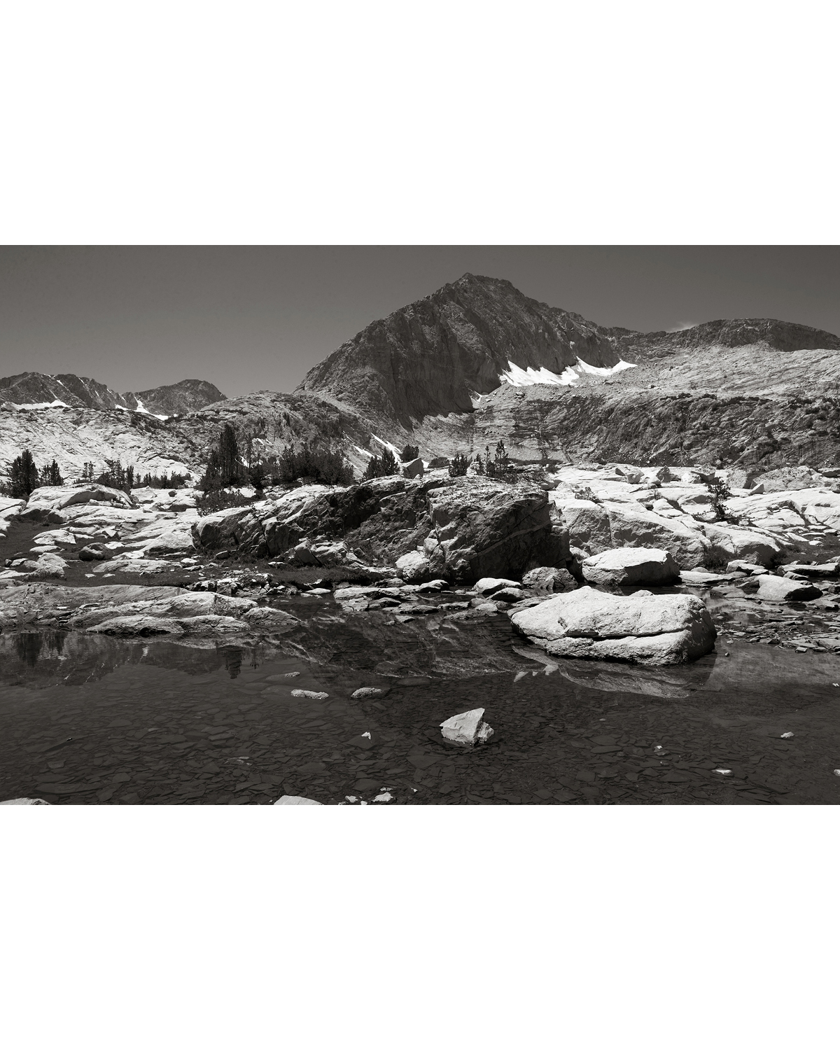  20 LAKES BASIN TRAIL 