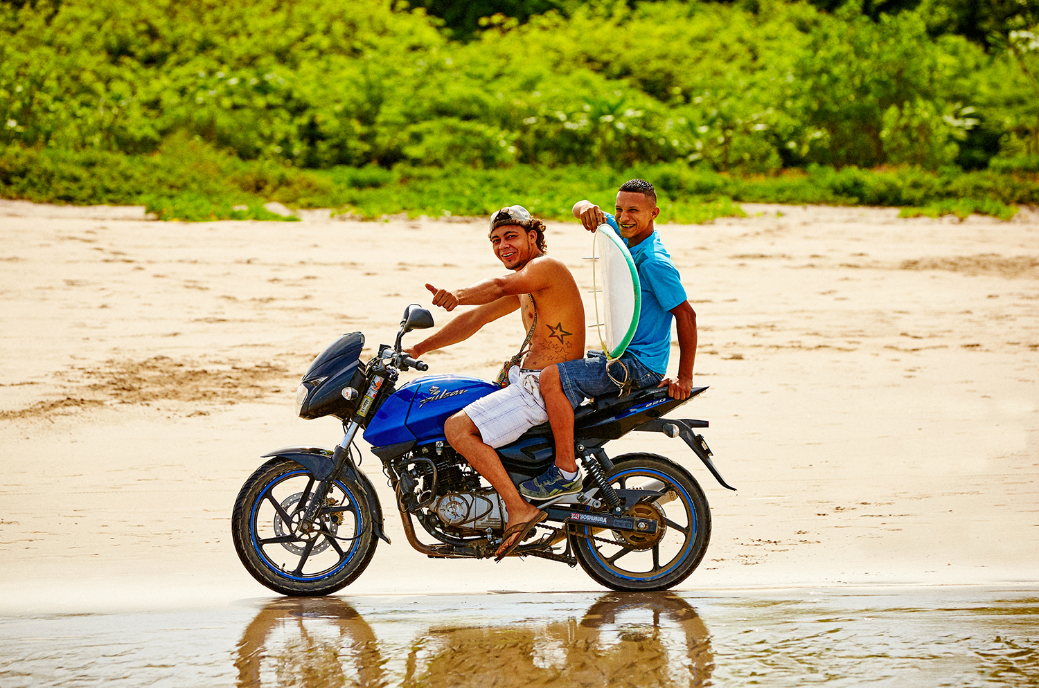  CRUISING DOWN PLAYA GUIONES 