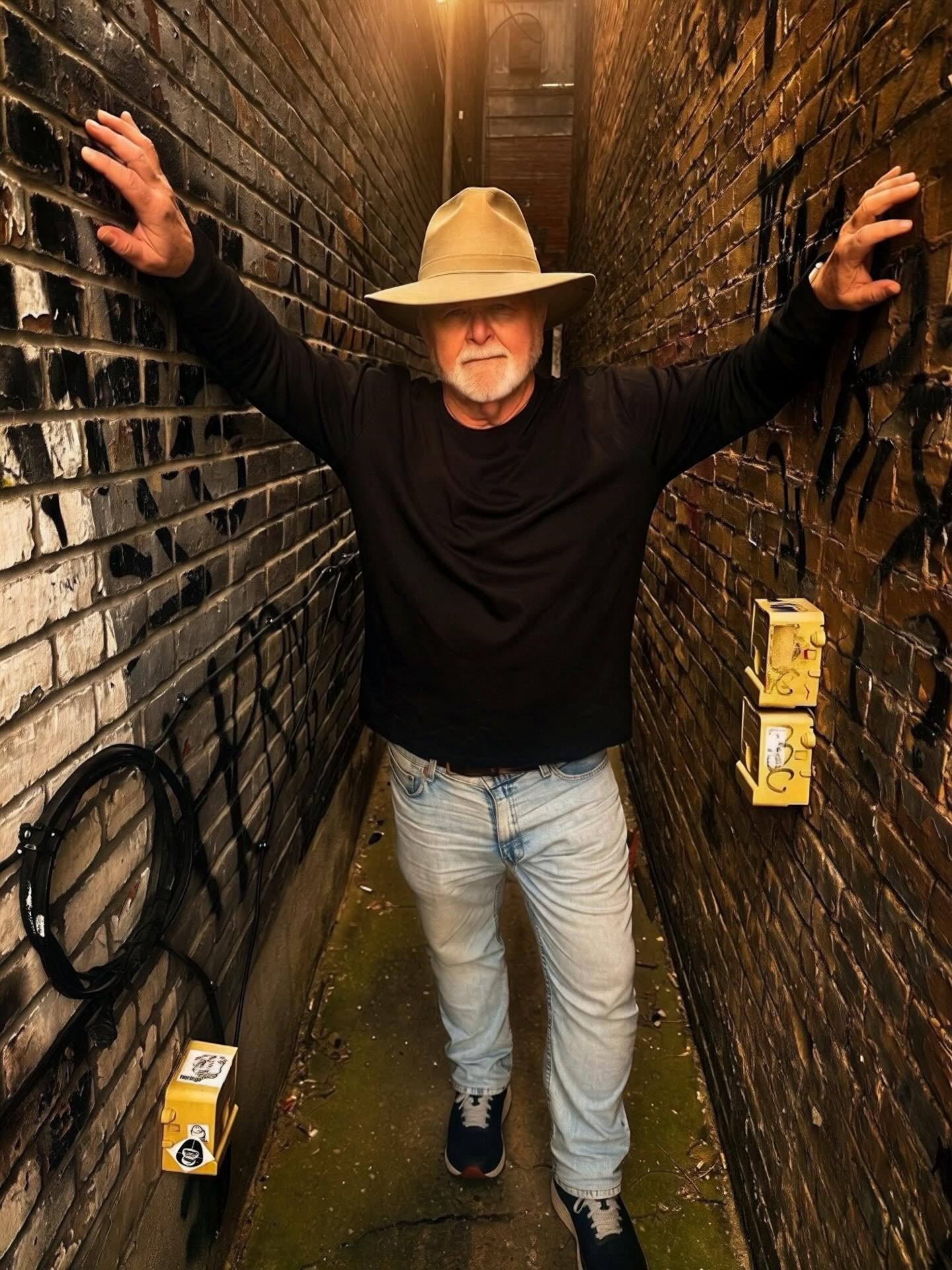 My beloved Felica has been having great fun on Honeymoon number 4 creating a host of potential PR pics. This one seems to be her favorite. #ronaldchapman #seeingtrue #wanderlust #spiritualpath #selfreflection