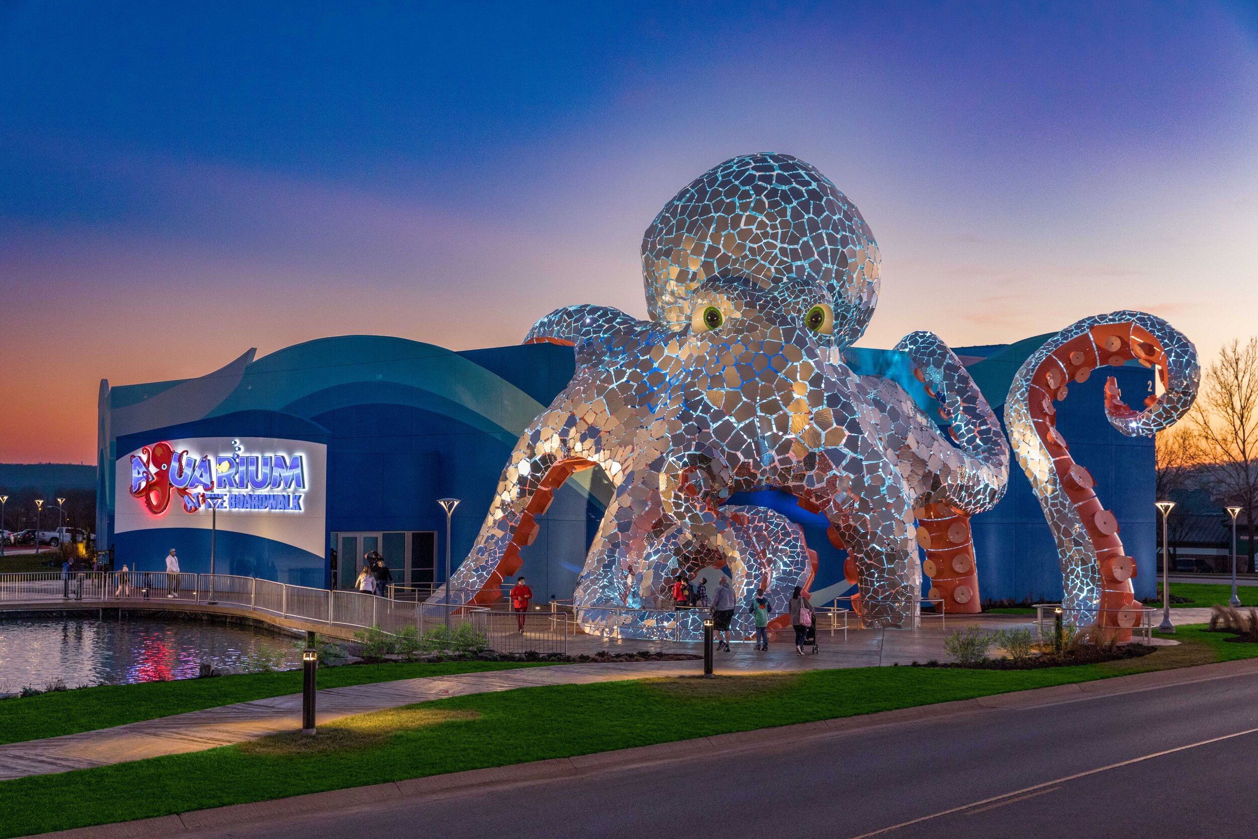 PHOTO_ATBB_Exterior-Octopus-Sculpture-Night-0122-Final.jpg