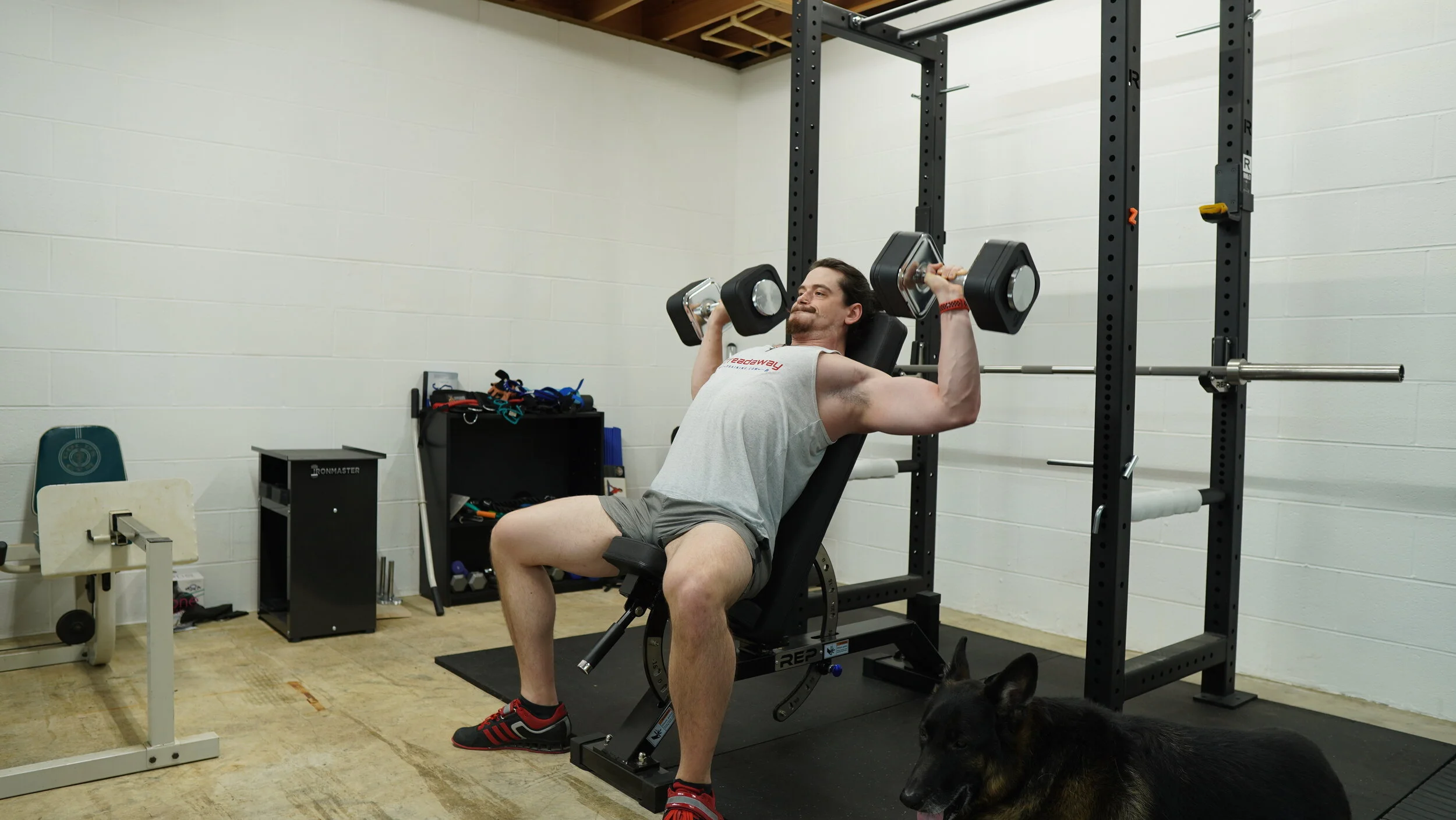 The BEST Garage Gym (My home gym setup) (Video)