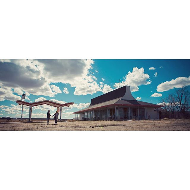 Hi, I&rsquo;m Jake. She&rsquo;s Lisa. We love adventures. Coming soon to a city near you.
.
.
.
.
#notesfromtheroad #travel #i80west #colorado #canon5d3 #canon #igersoftheday #photography #gas #cinematography #director #dırectorofphotography #usa #tr