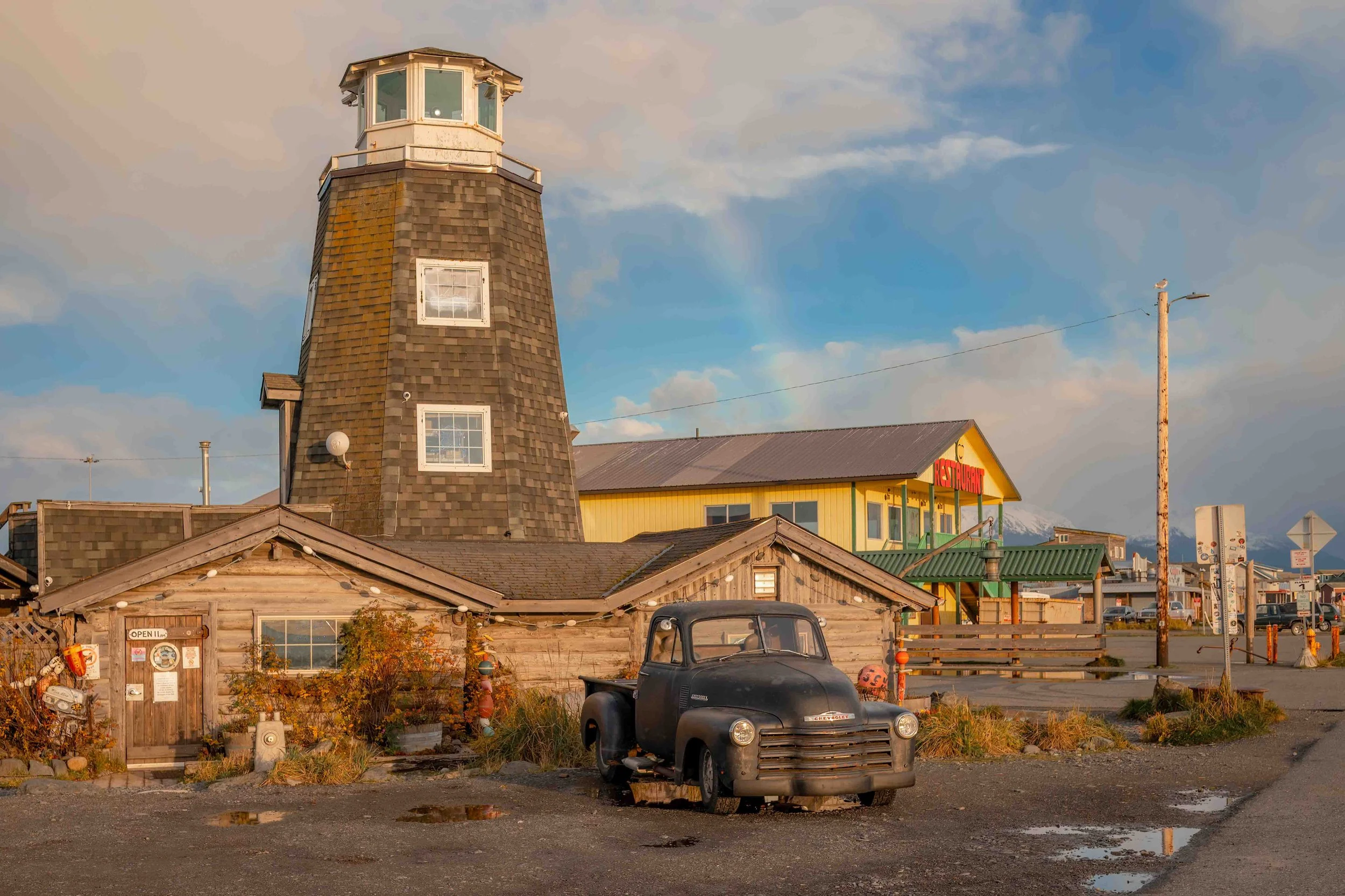 alaska-homer-saltydogsaloon1.jpg