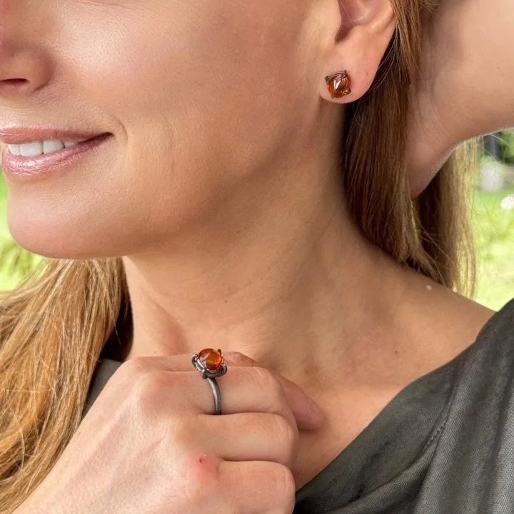 citrine studs clau.JPG