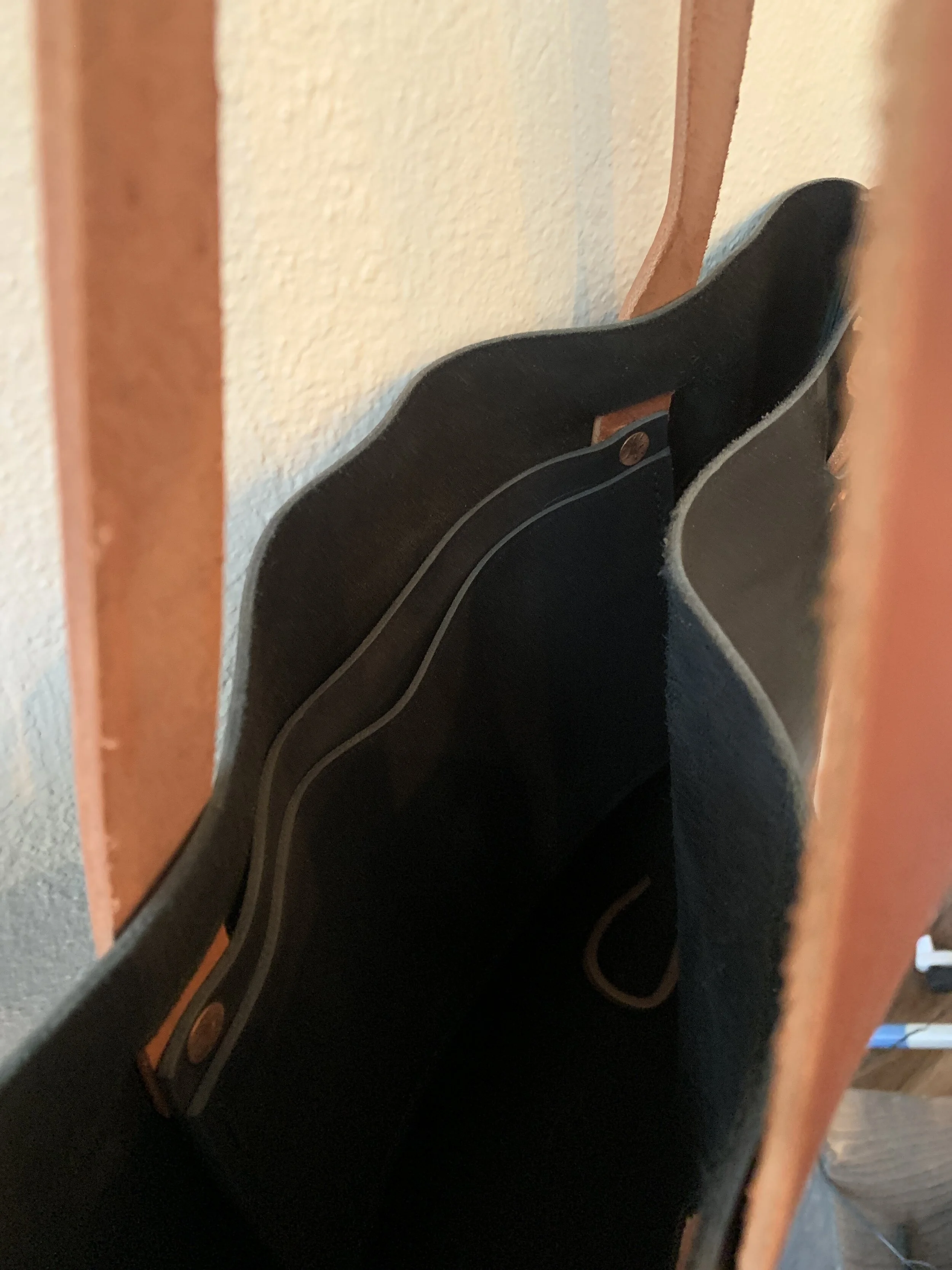 E5B76ECD-87E5-4733-81D5-3C84F2F53A37