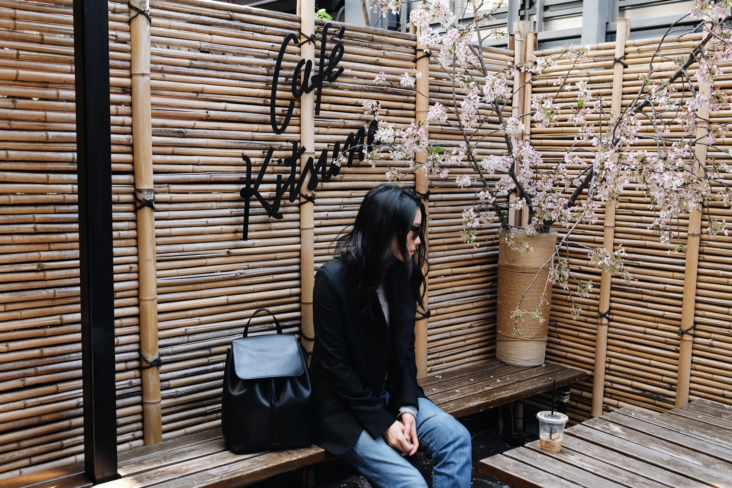 ACNE STUDIOS Blazer ( Similar here ) / CITIZENS OF HUMANITY Jeans / MANSUR GAVRIEL Bagpack (More here ) / ADIDAS Sneakers