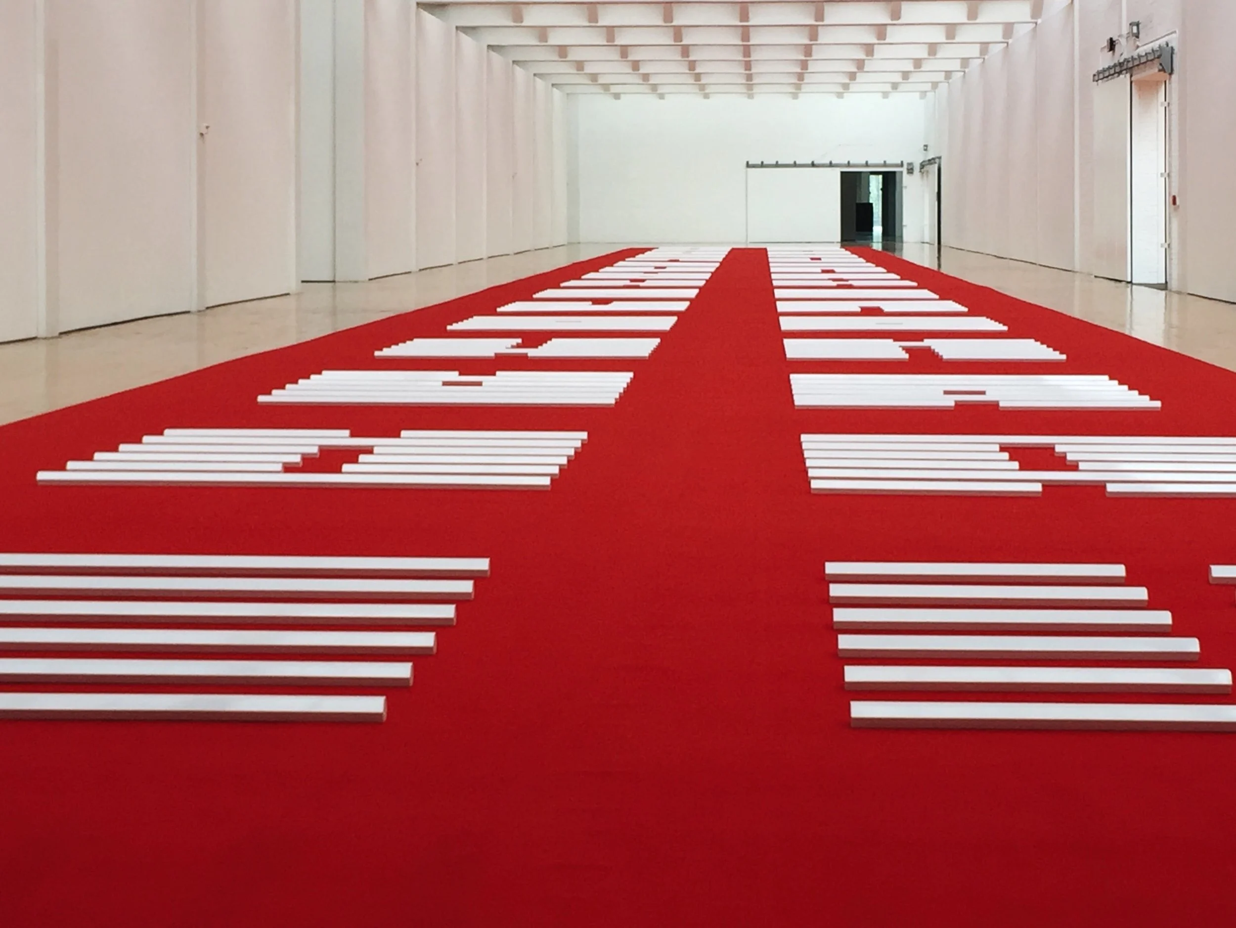 Walter De Maria, 360˚ I Ching / 64 Sculptures, 1981