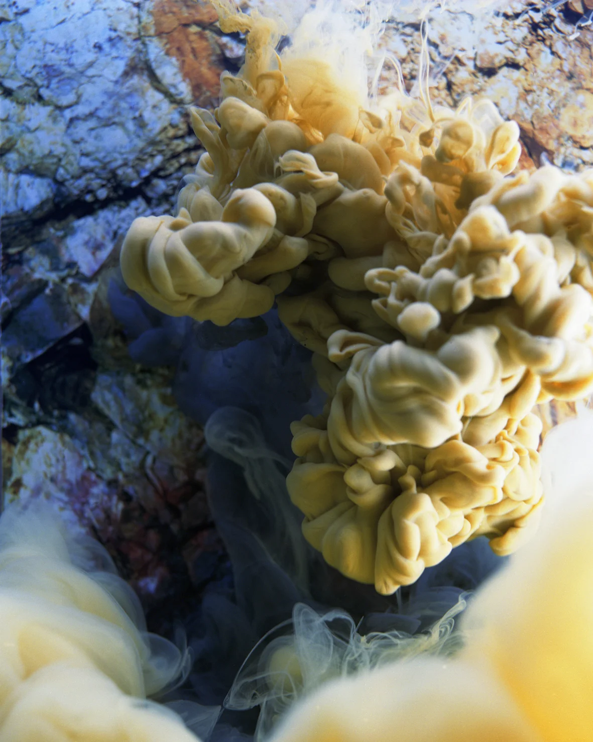 Reminiscence of a Volcanic Eruption 3, 2017, 129x105cm, C-print.jpg