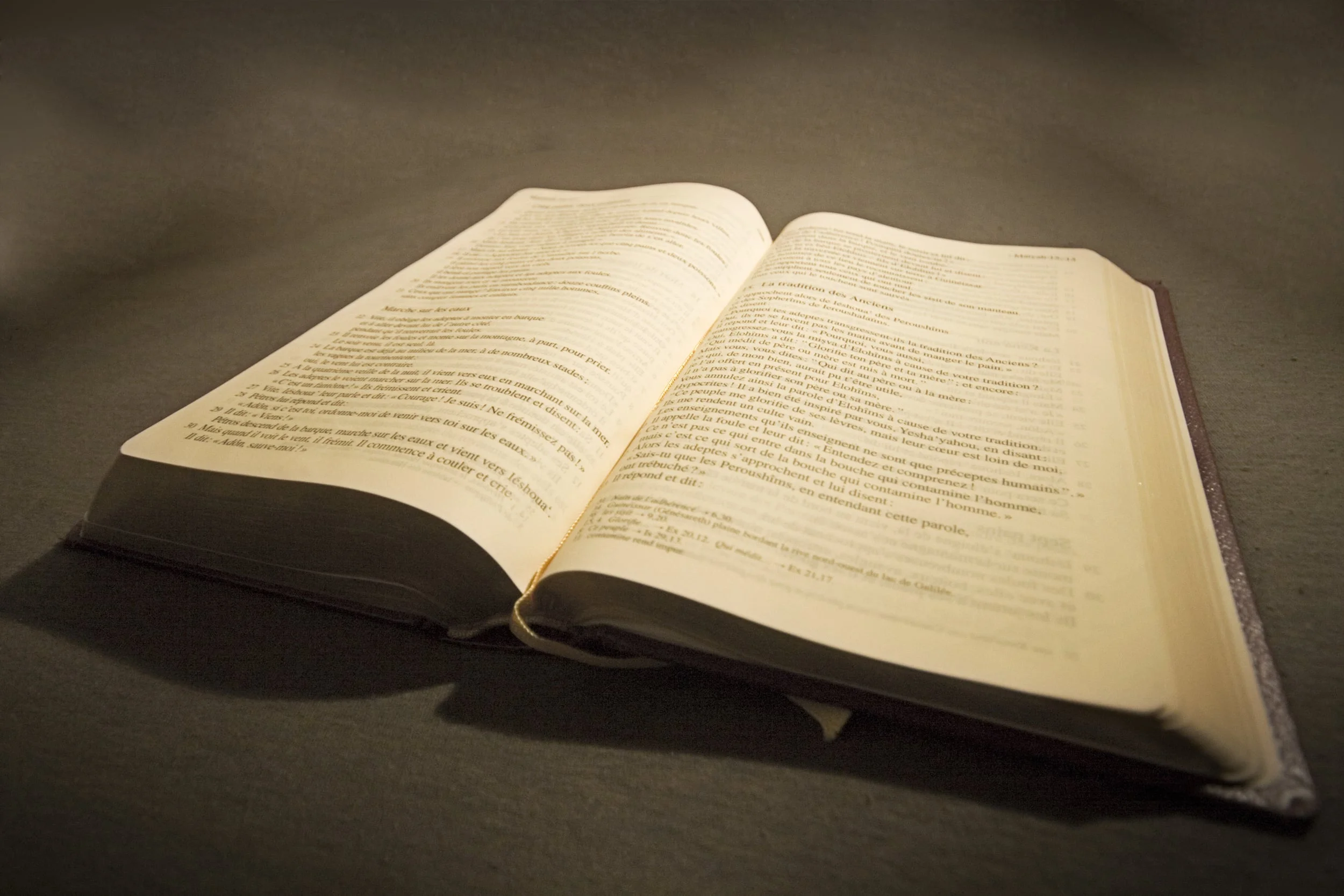 Bible_chouraqui.jpg