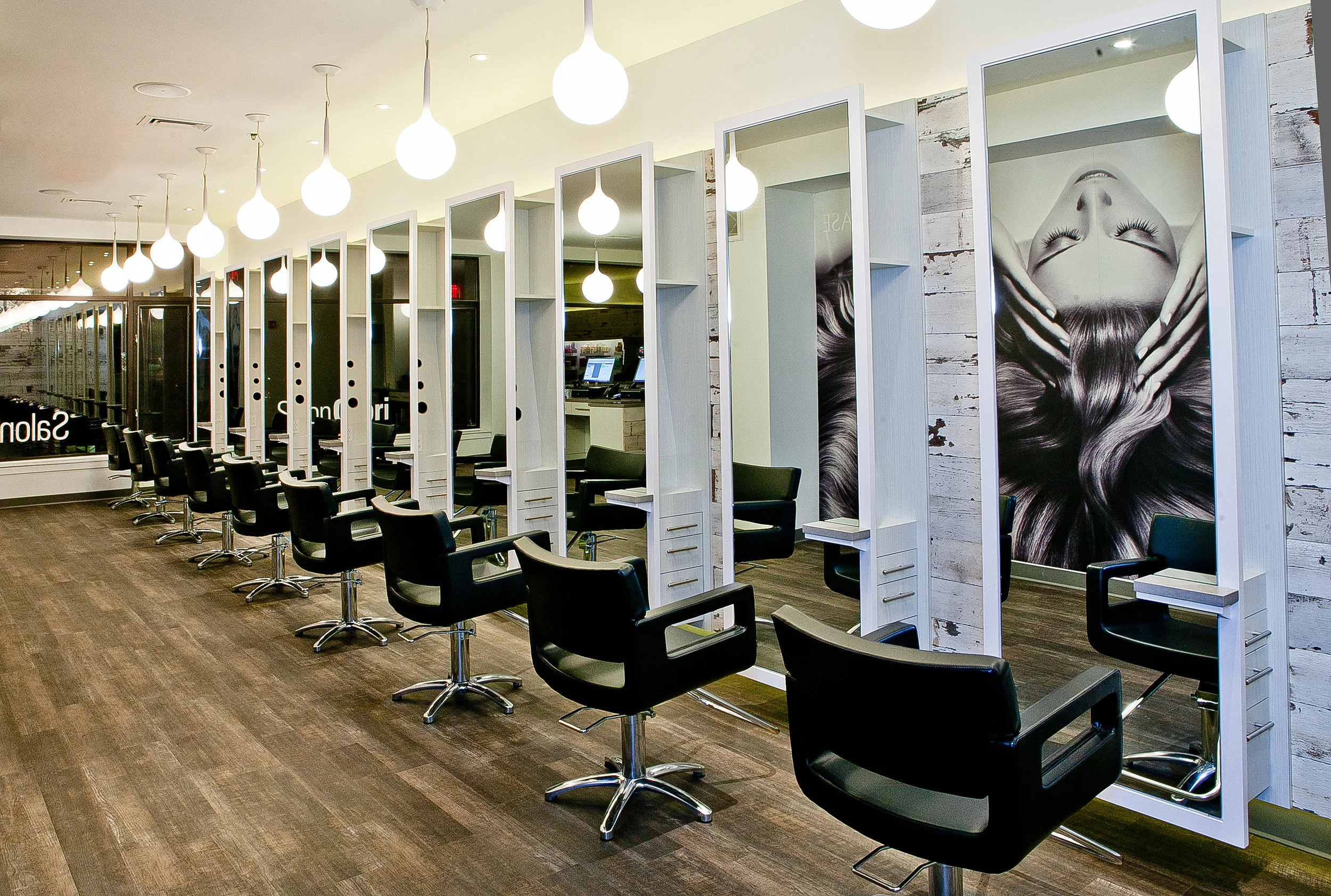 Salon Capri, Newbury Street