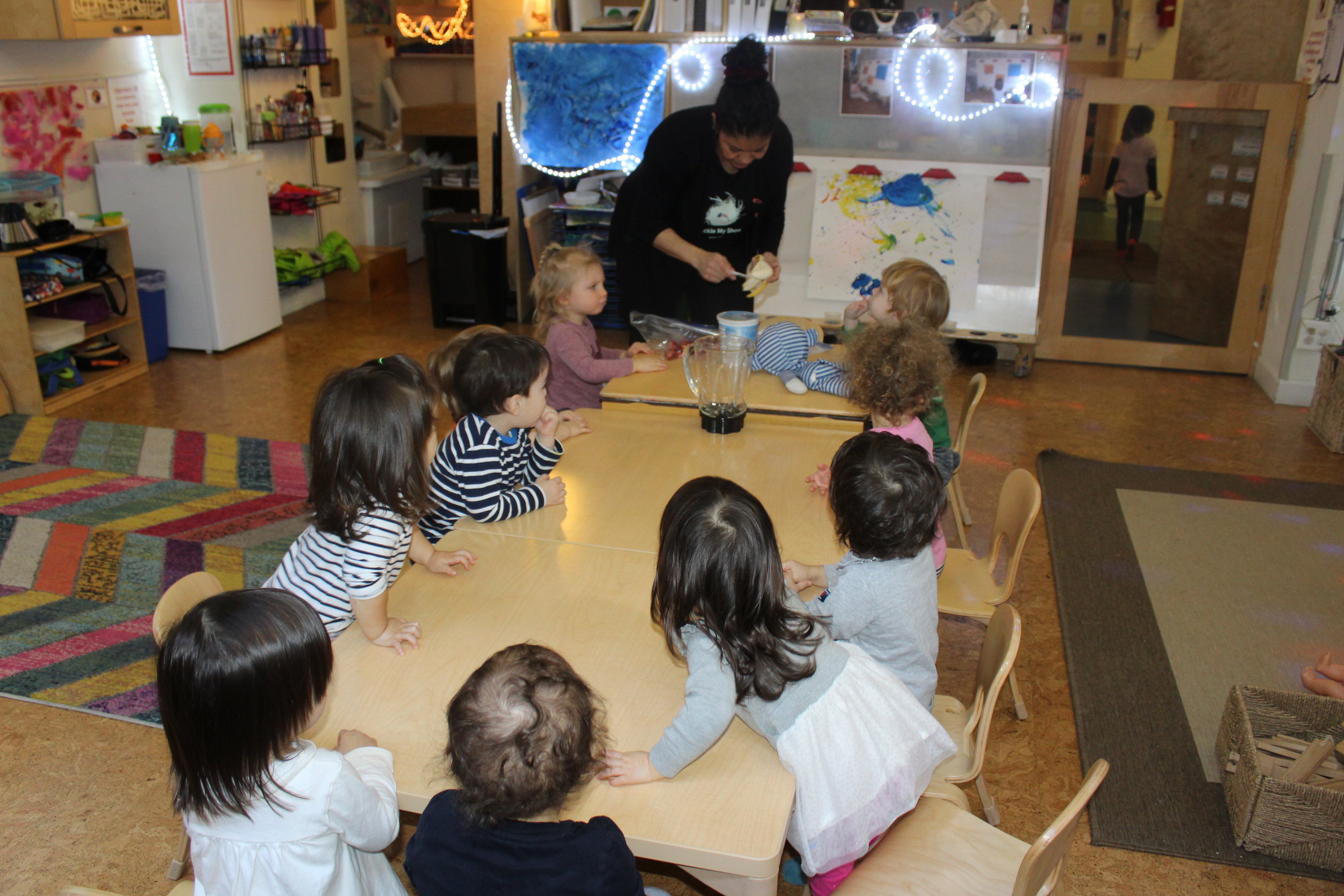     The teacher and children did smoothie today.&nbsp; They used strawberries, bananas, and yogurt!&nbsp;&nbsp; 