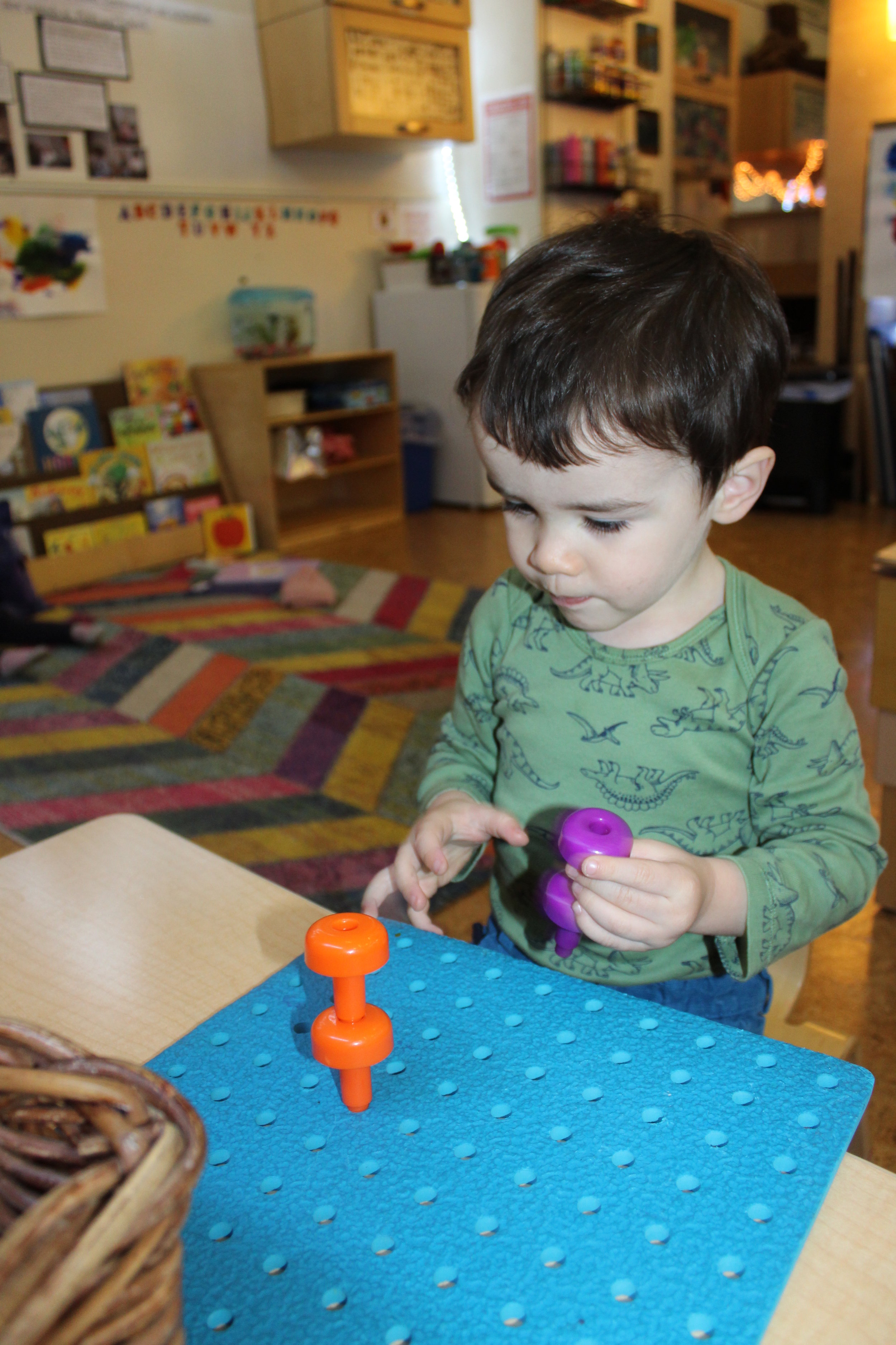  Pegs are sorting, stacking, and color recognition manipulative toy.  They build fine motor skills, develops and strengthens visual perception skills, hand-eye coordination, motor coordination, imagination, and creativity.   