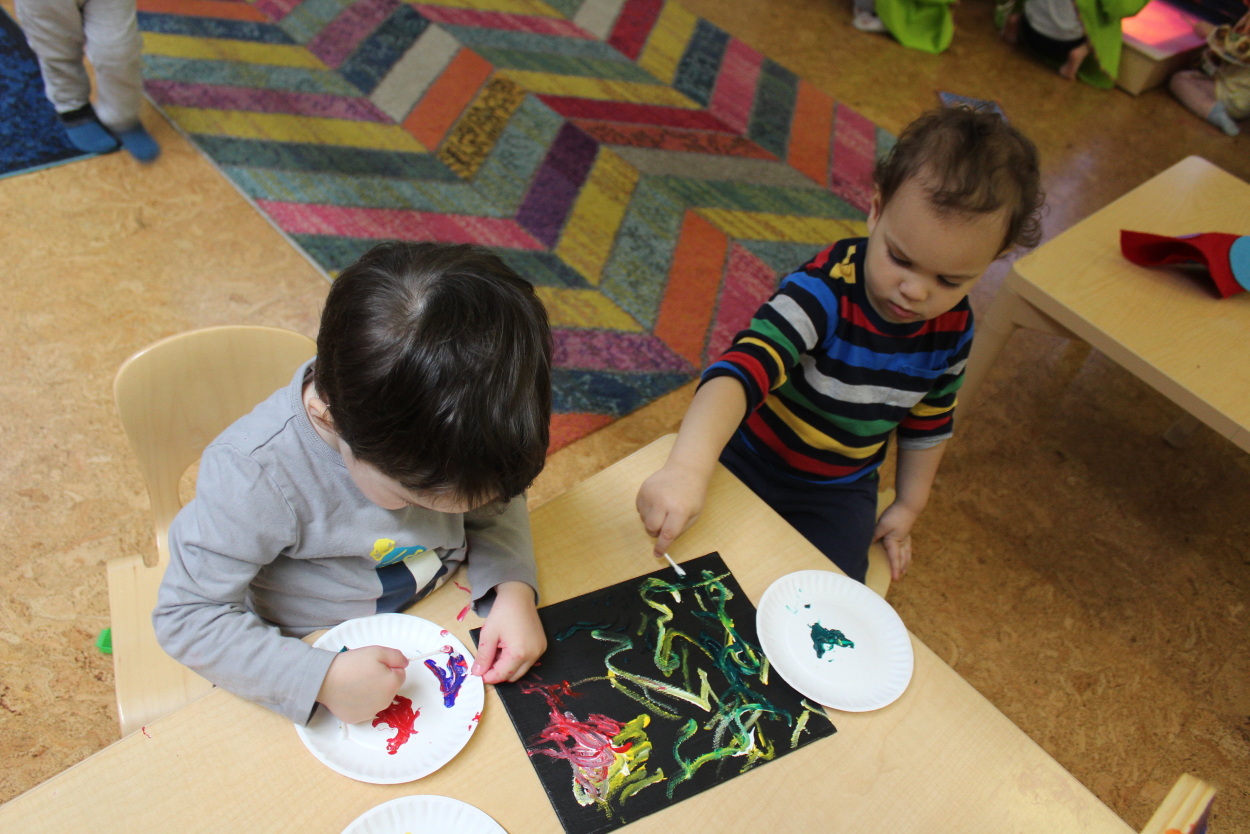  Painting with q-tips allows children to create distinctive lines on their art piece. It also promotes a different grip as they maneuver&nbsp;the q-tip.&nbsp;&nbsp;   
