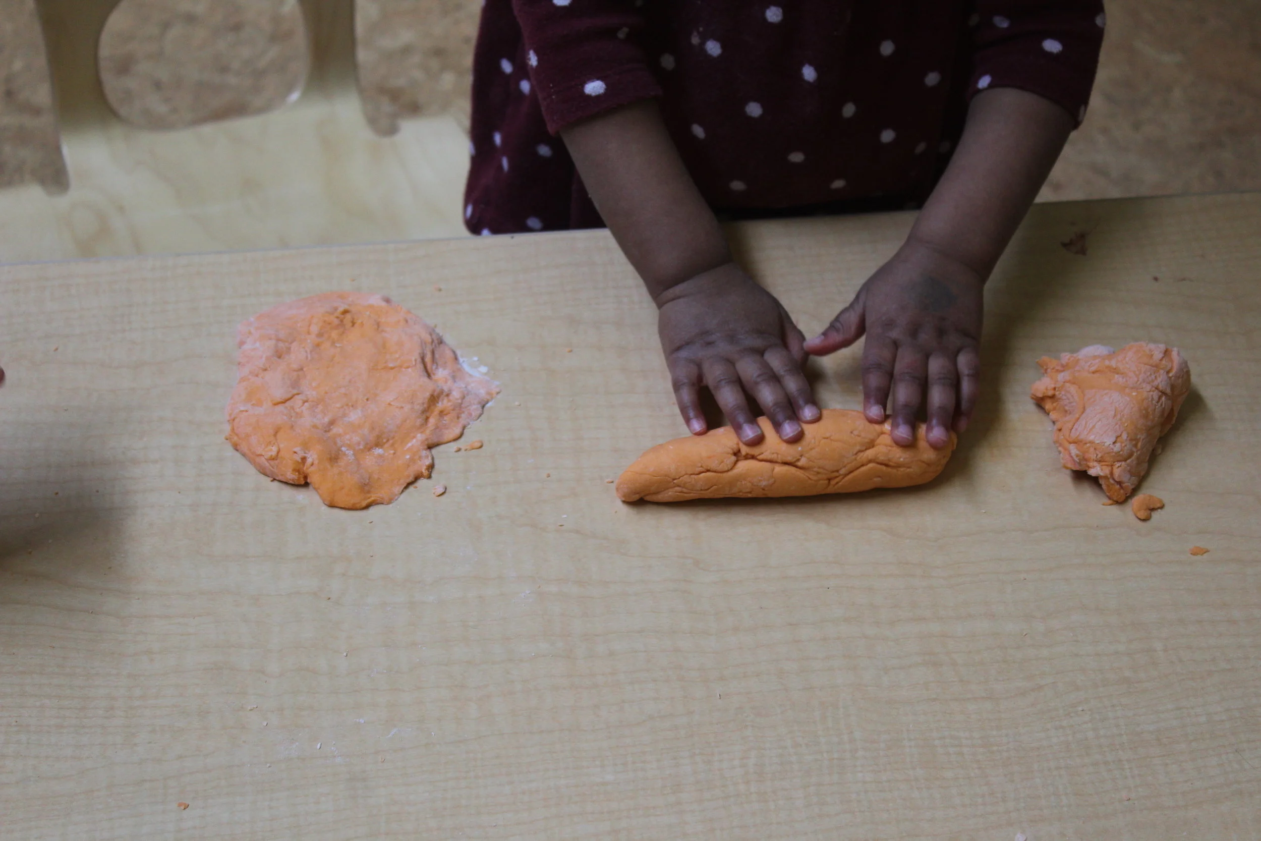  Taking pictures of their hands and fingers as they are exploring, enables the teacher to observe more closely their techniques and movements they use to manipulate the play dough.   