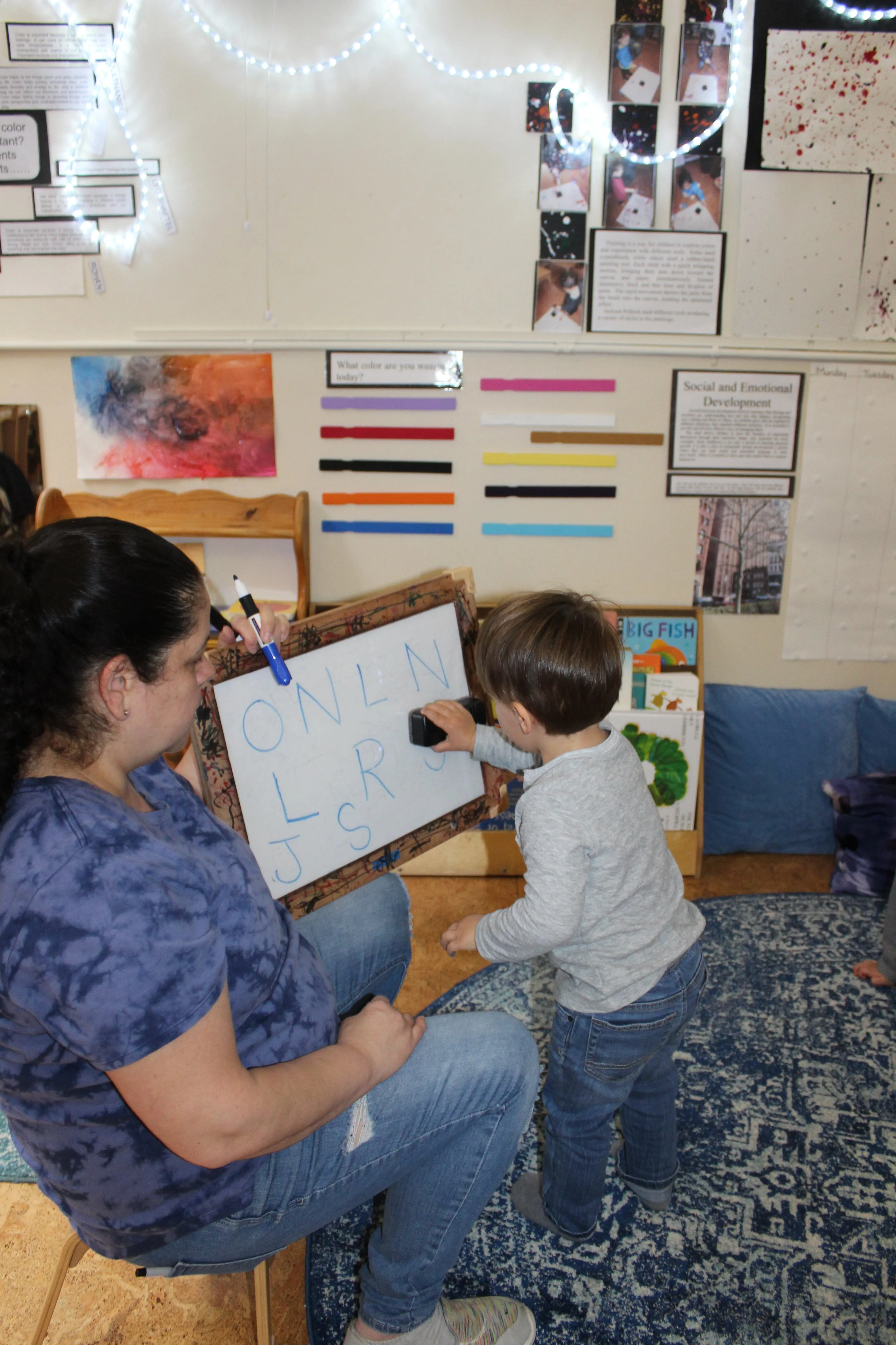  Before washing their hands for lunch, we had a letter recognition game.&nbsp; The children had to recognize and point the first letter of their name.&nbsp; When they have identified it, they will erase their letter and wash their hands.&nbsp;   