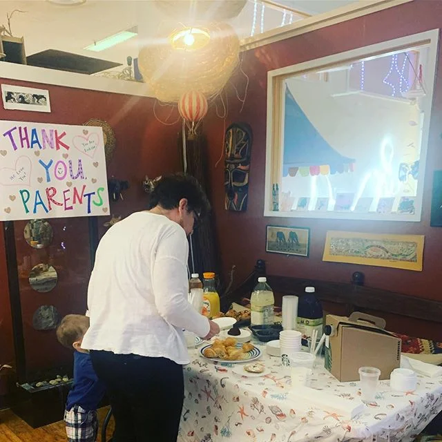 Thank you parents for everything you do ❤️our parents day breakfast kicked off our spring market today!
.
.
.
.
.
#tribeca #tribecaparents #tribecamom #tribecadad #reggioemilia #preschool #education #children #nurseryschool #nyckids #tribeca #westvil