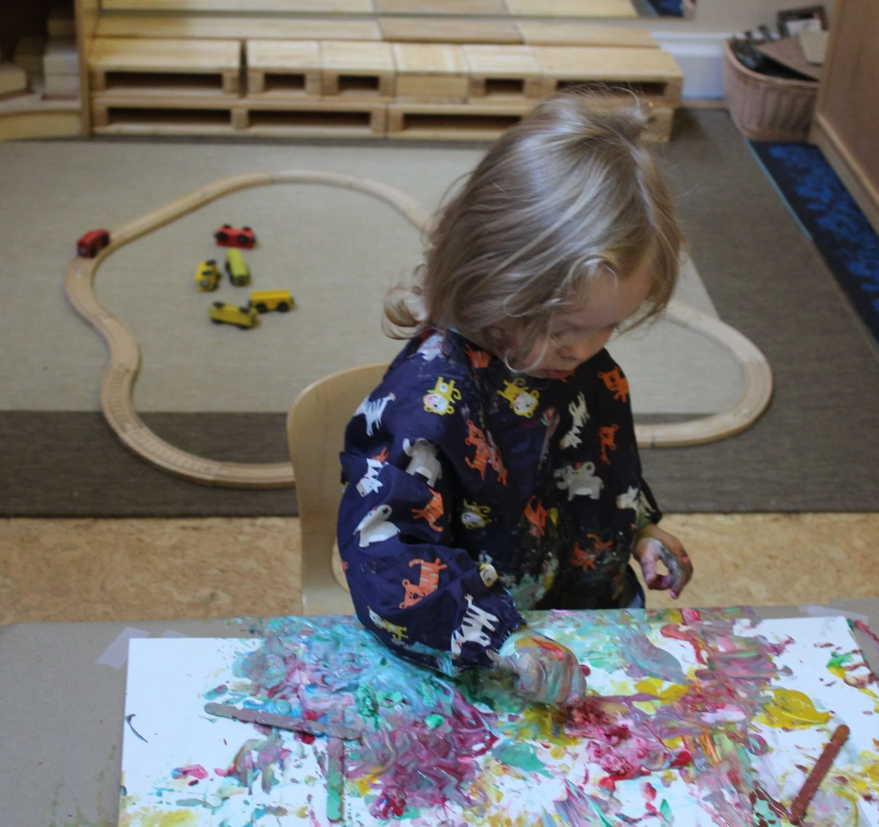   Teacher:  “What happen to the paint?”   Teagan:  “It broken!”   Teacher : “How does it feel?”   Teagan:  “Cold!” 