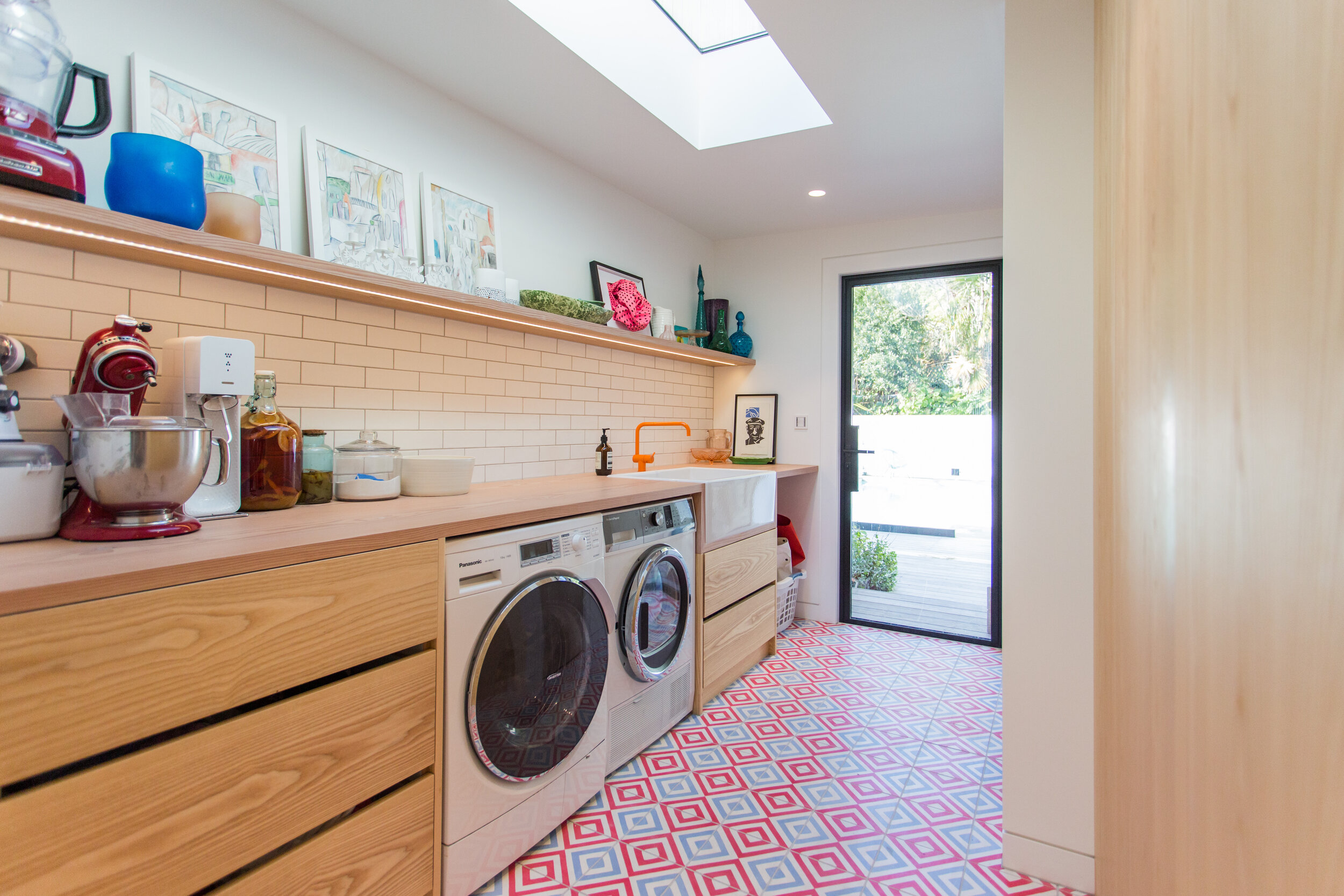 American ash laundry