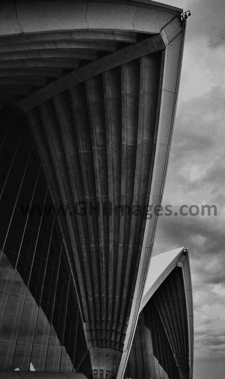 Sydney Opera House_2002_(2WM).jpg