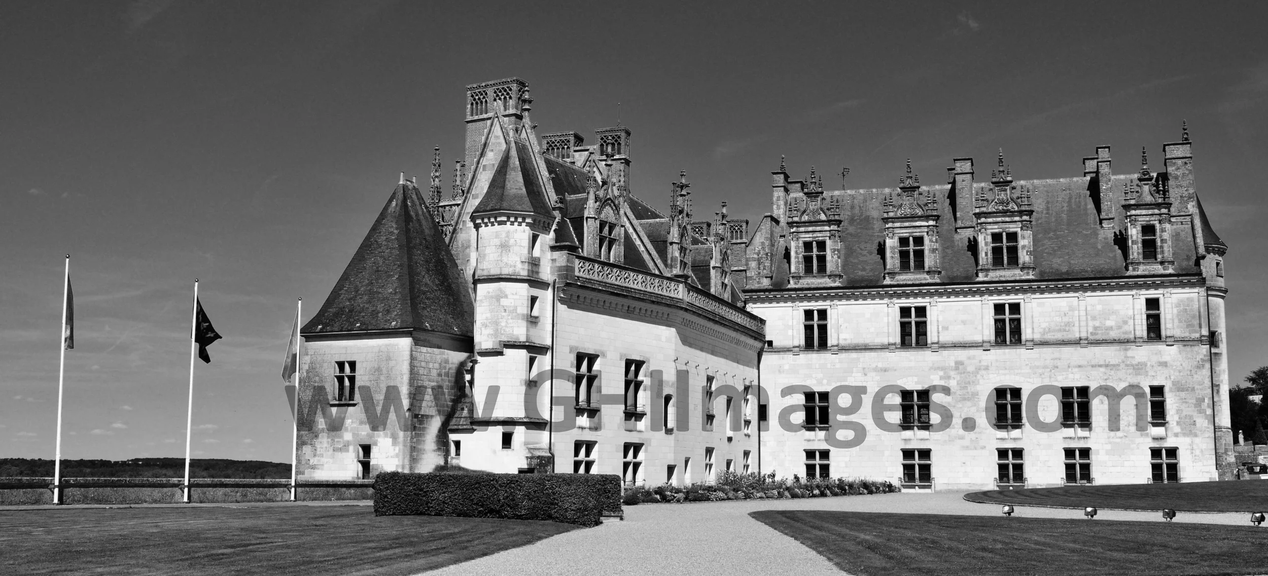 Chateau d'Amboise_B&W_2015_(3WM).jpg