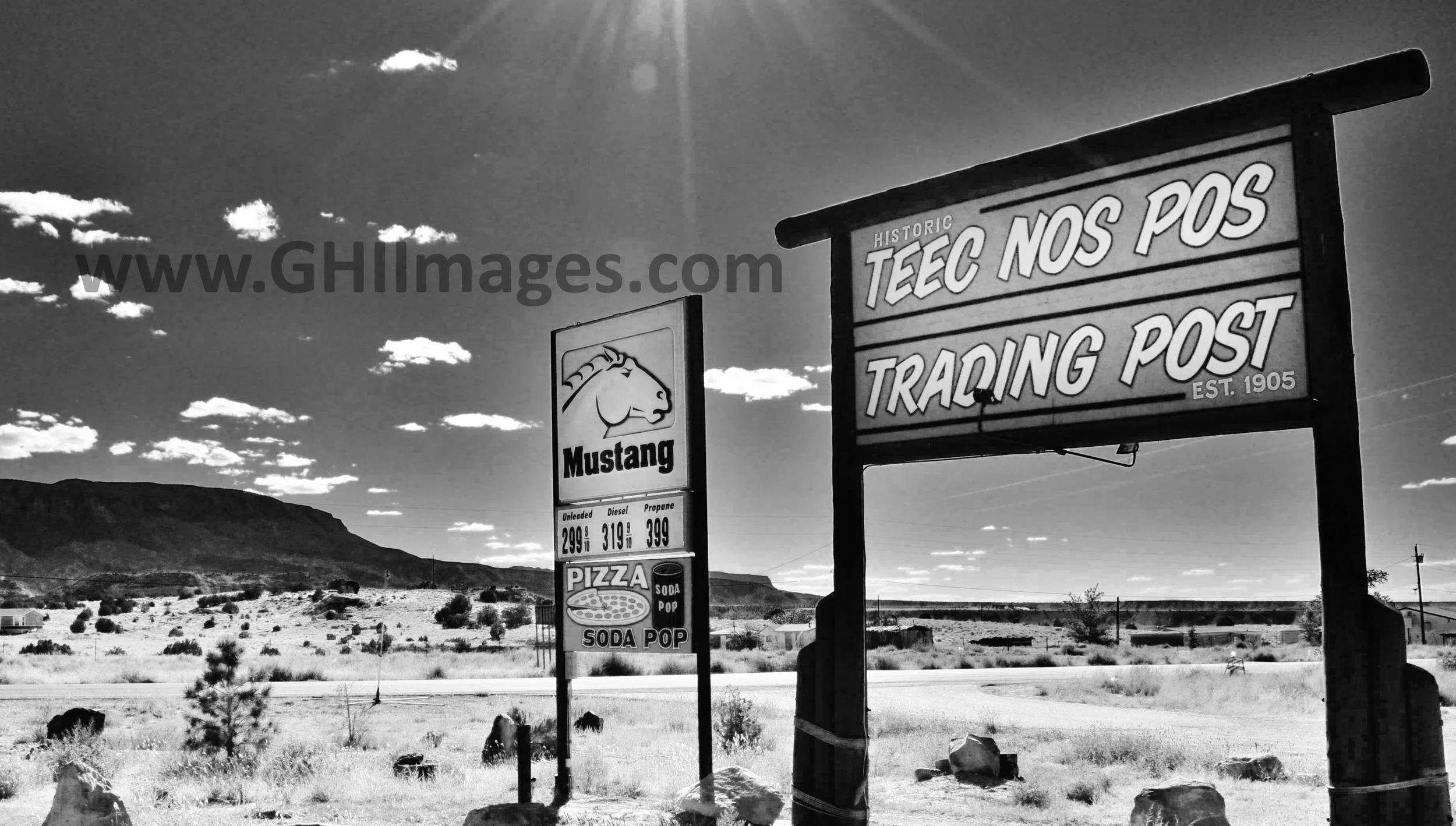 Four Corners_B&W_2010_(9WM).jpg