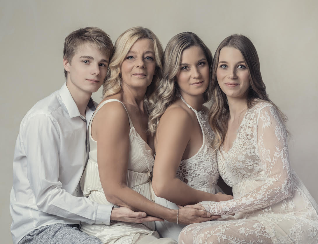 Richard Wood Photography // Abby Schofield Hair -Mothers Day Promo