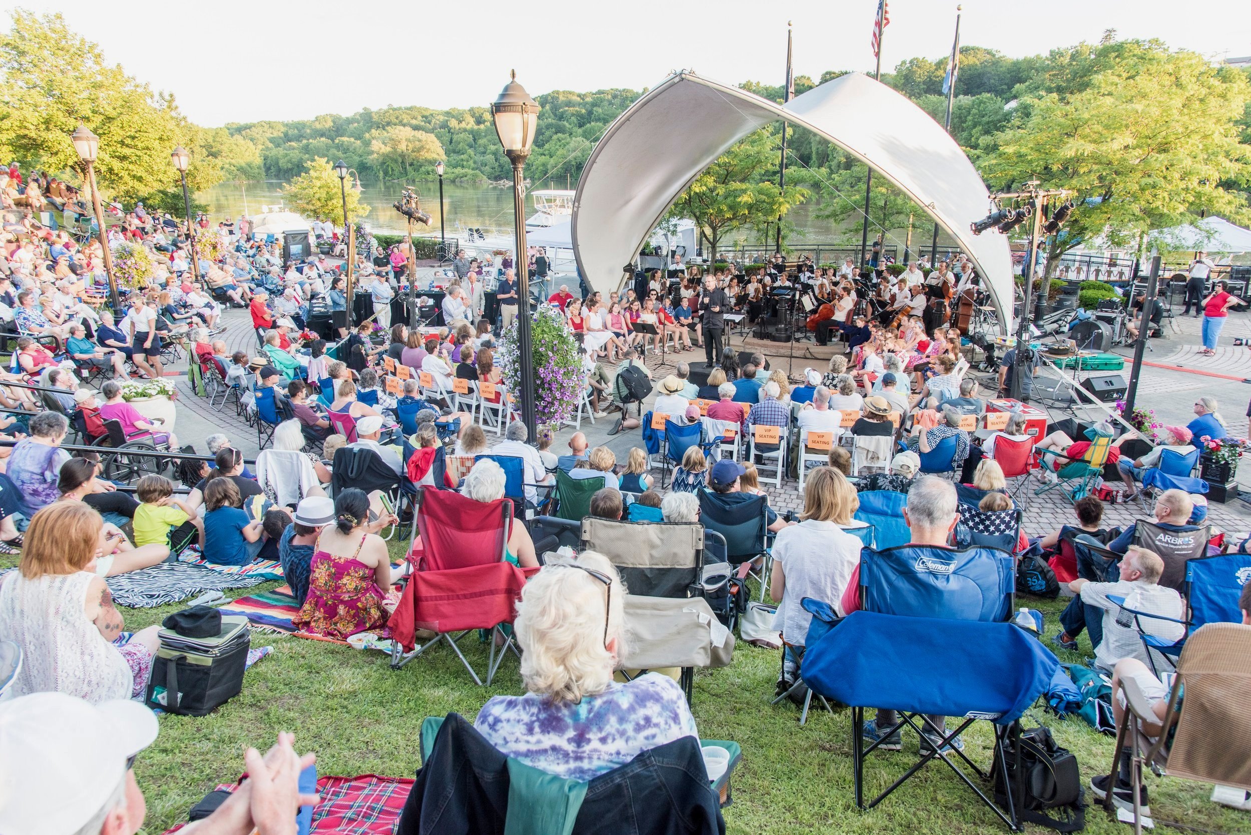  Celebrate the final performance of the Convergence series at Riverlink Park! 