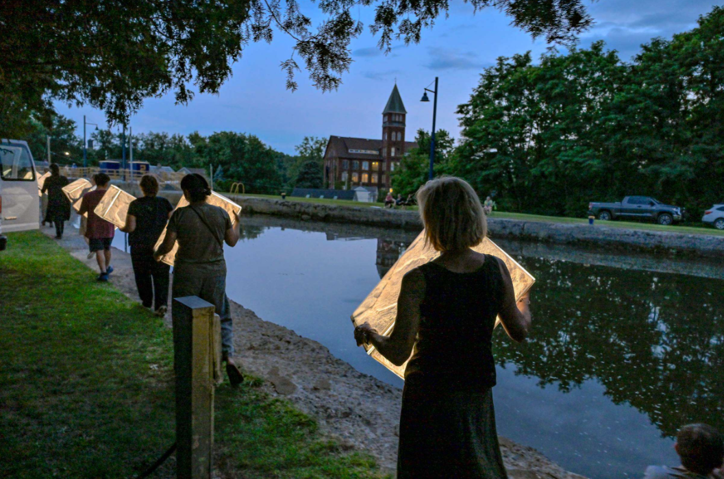 Adam Freelin's work, Walking Stones