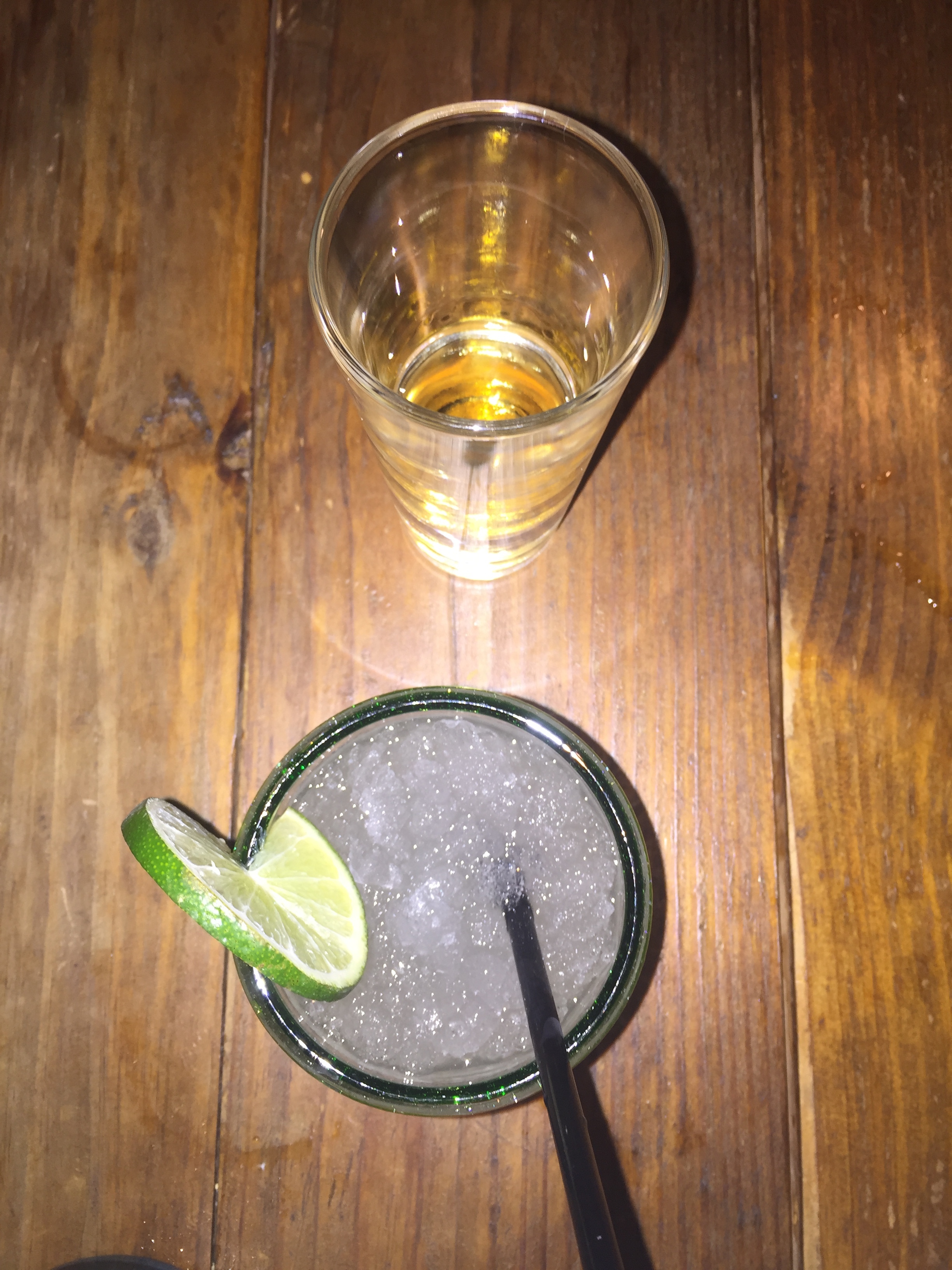 Casa Perfecta and an añejo pour