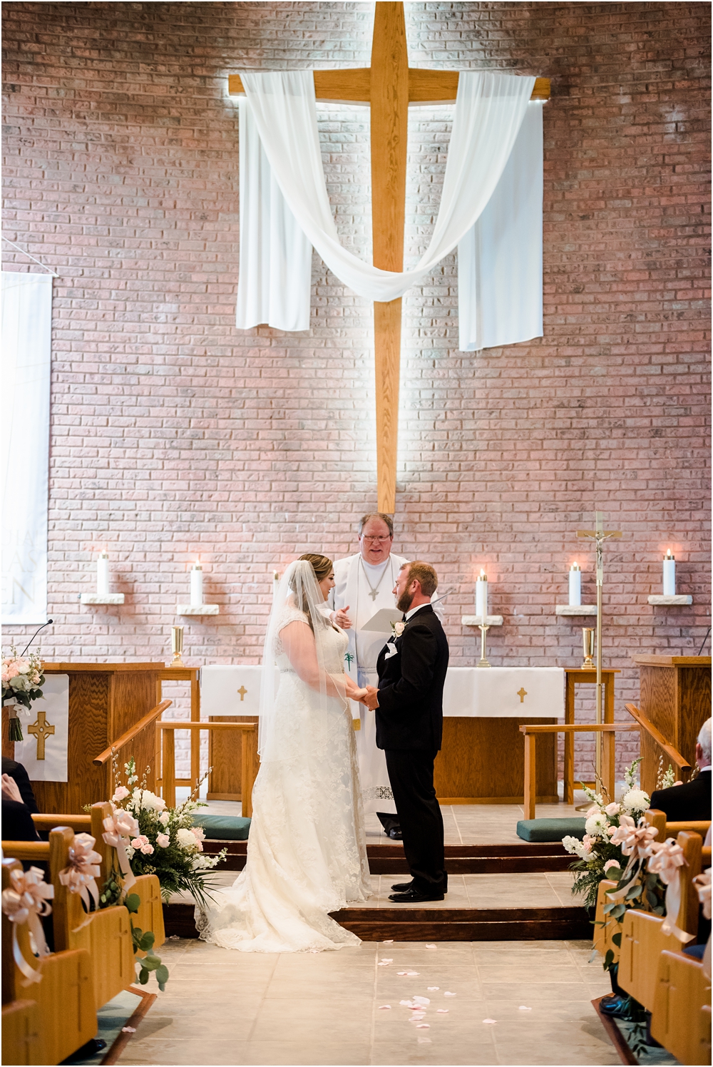 panama city beach florida harpoon harrys wedding kiersten stevenson photography-59.jpg