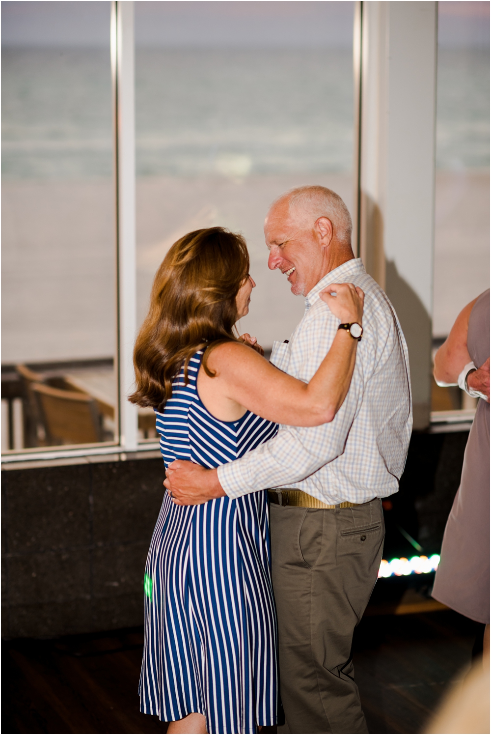 panama city beach florida harpoon harrys wedding kiersten stevenson photography-144.jpg