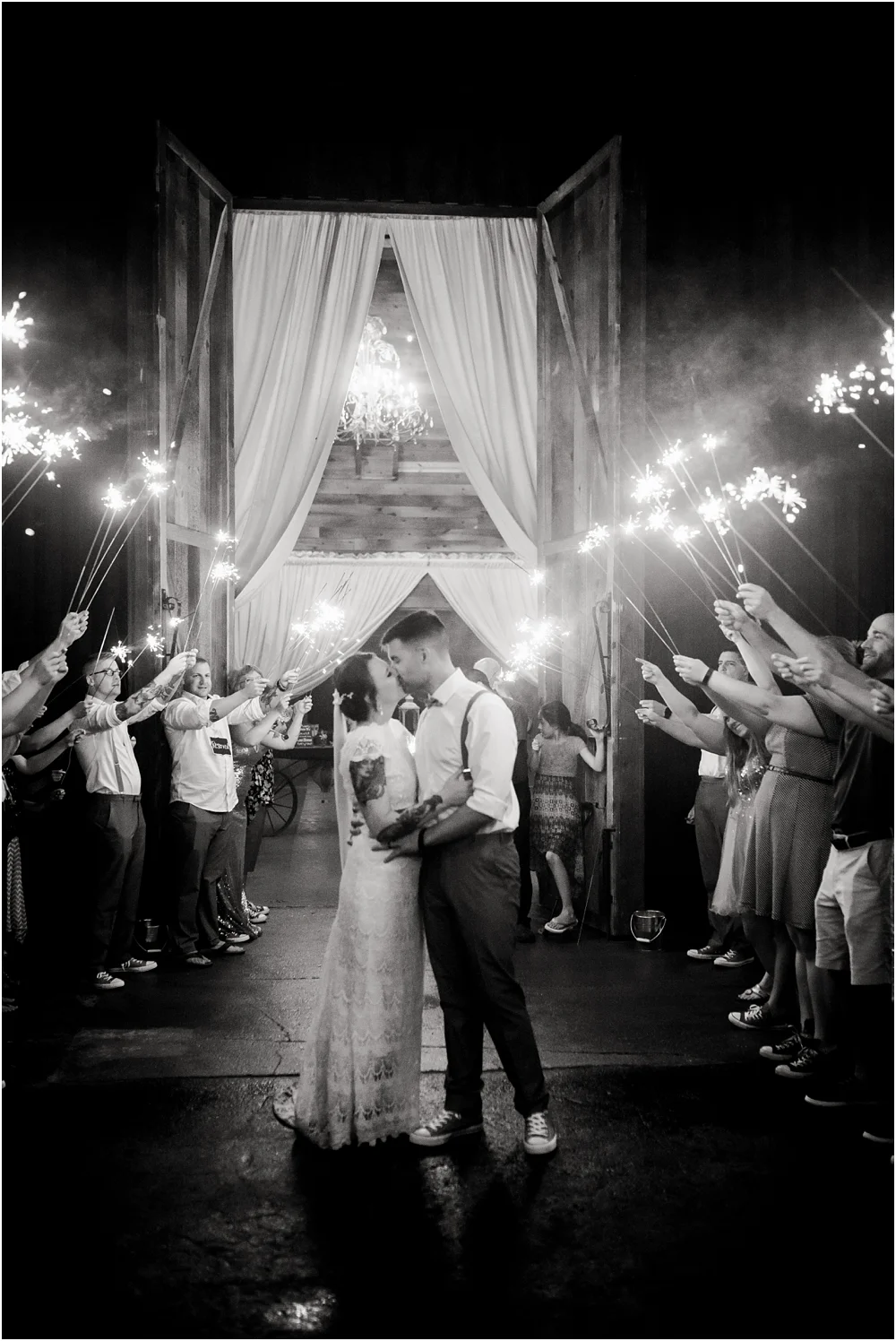 the-barn-at-wateroaks-circus-florida-wedding-photographer-kiersten-stevenson-photography-163.jpg