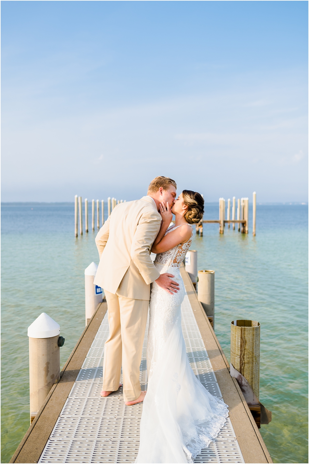 hemingways-pensacola-beach-wedding-kiersten-stevenson-photography-49.jpg