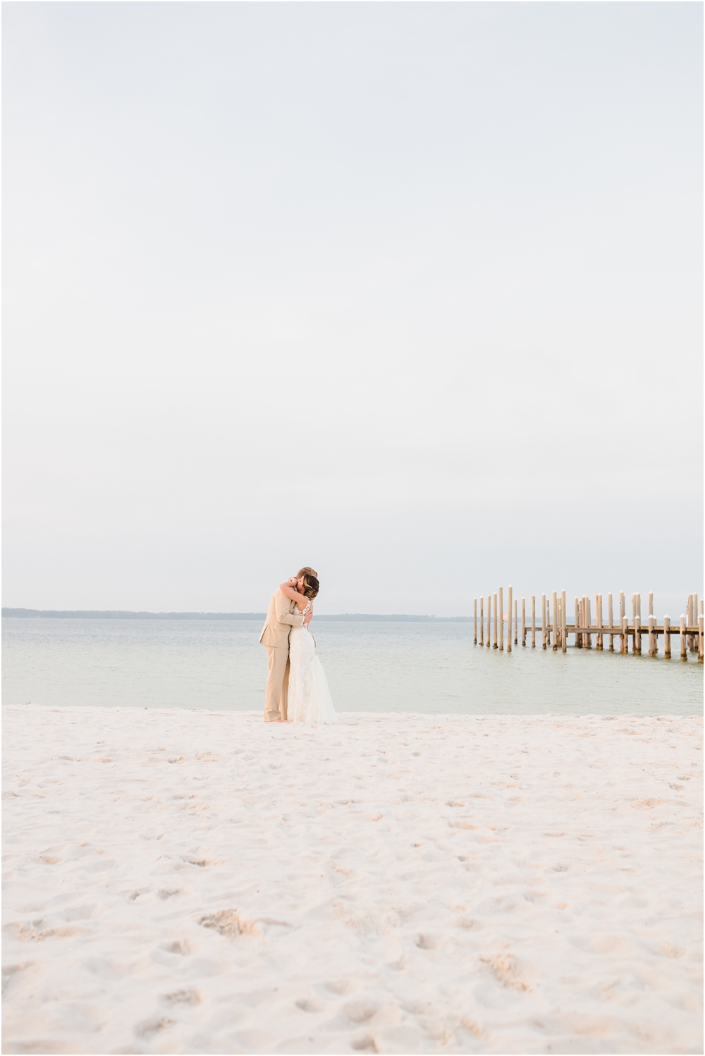 hemingways-pensacola-beach-wedding-kiersten-stevenson-photography-97.jpg