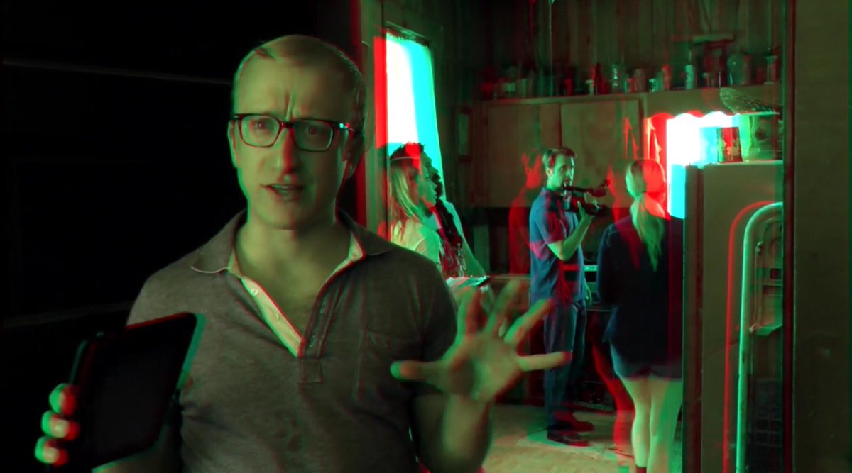 Does the 3D make my hands look small?