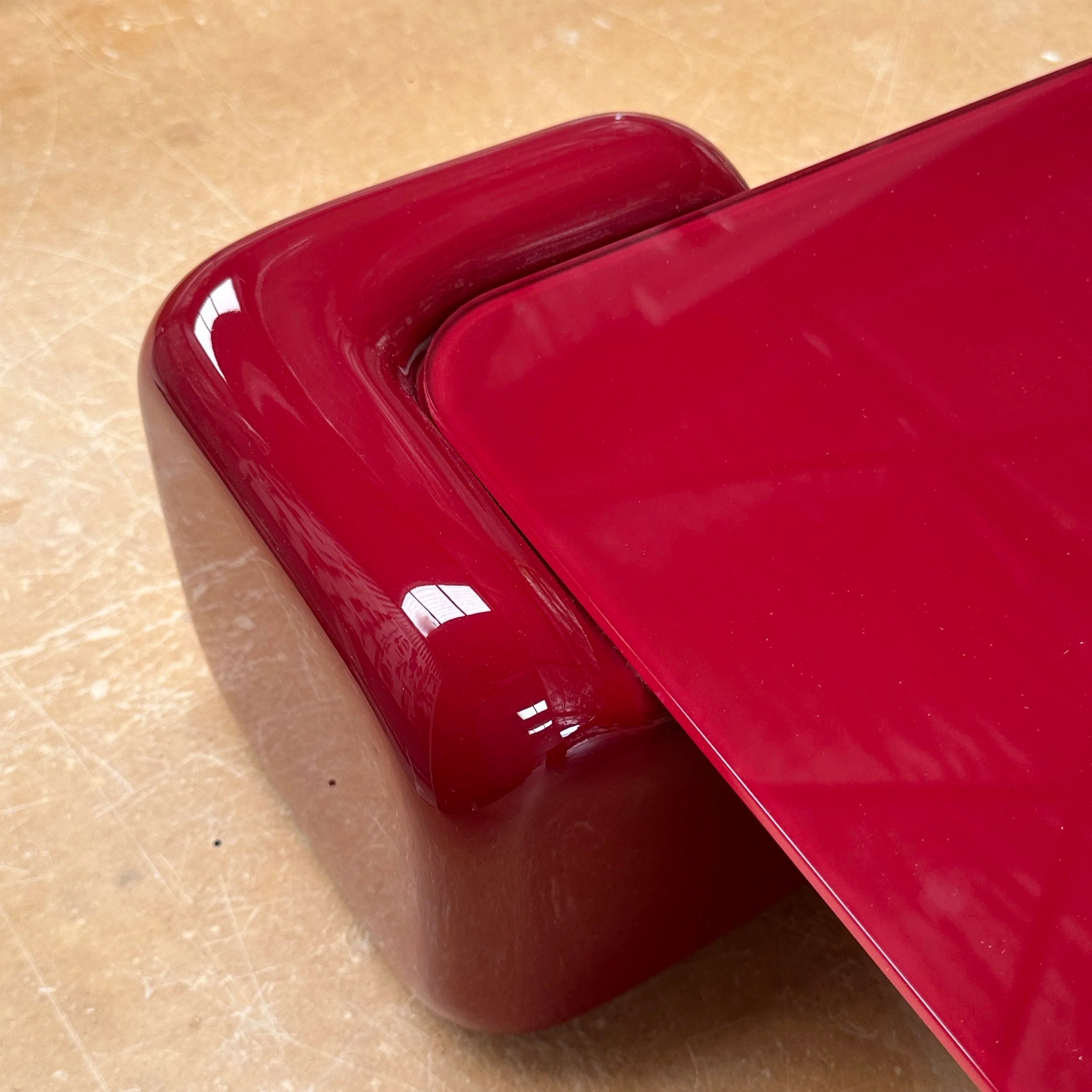 Tavolo Morbido CHERRY RED