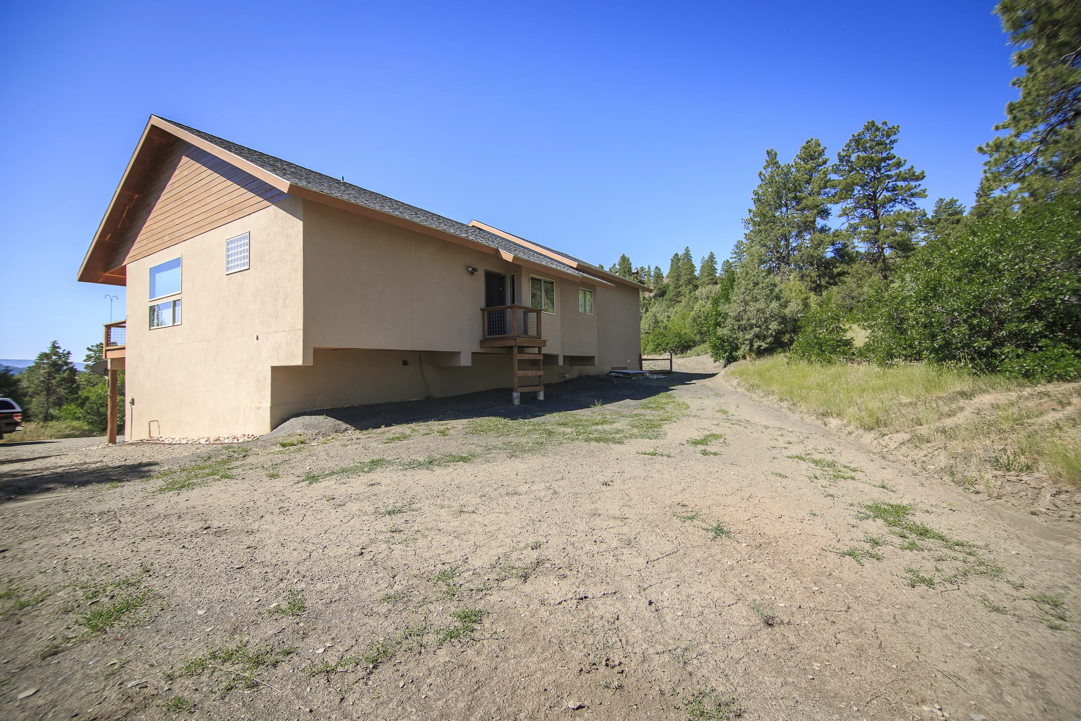 EXT 1601 Harvard Ave CREN--10.jpg