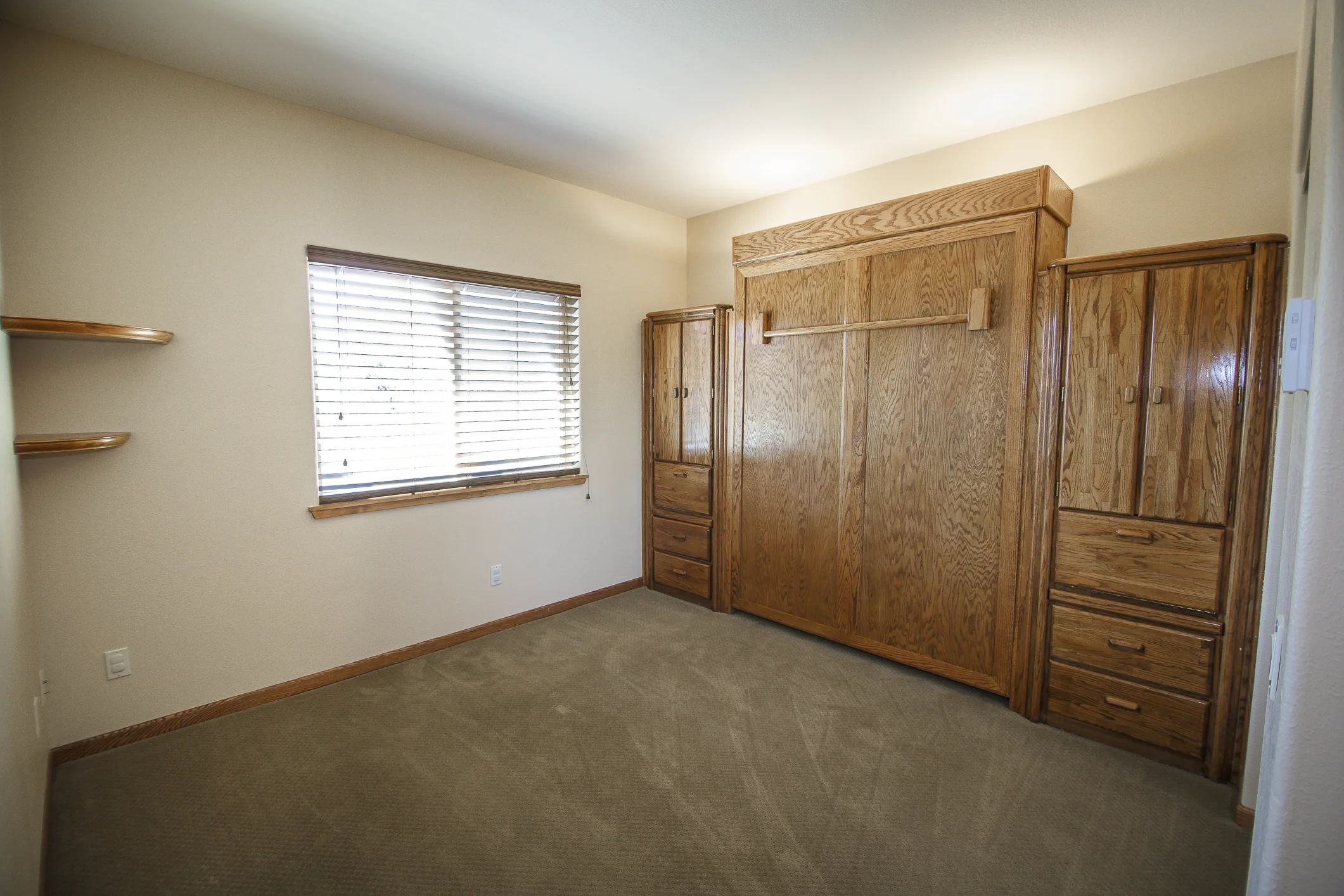 INT 1601 Harvard Ave CREN--17.jpg