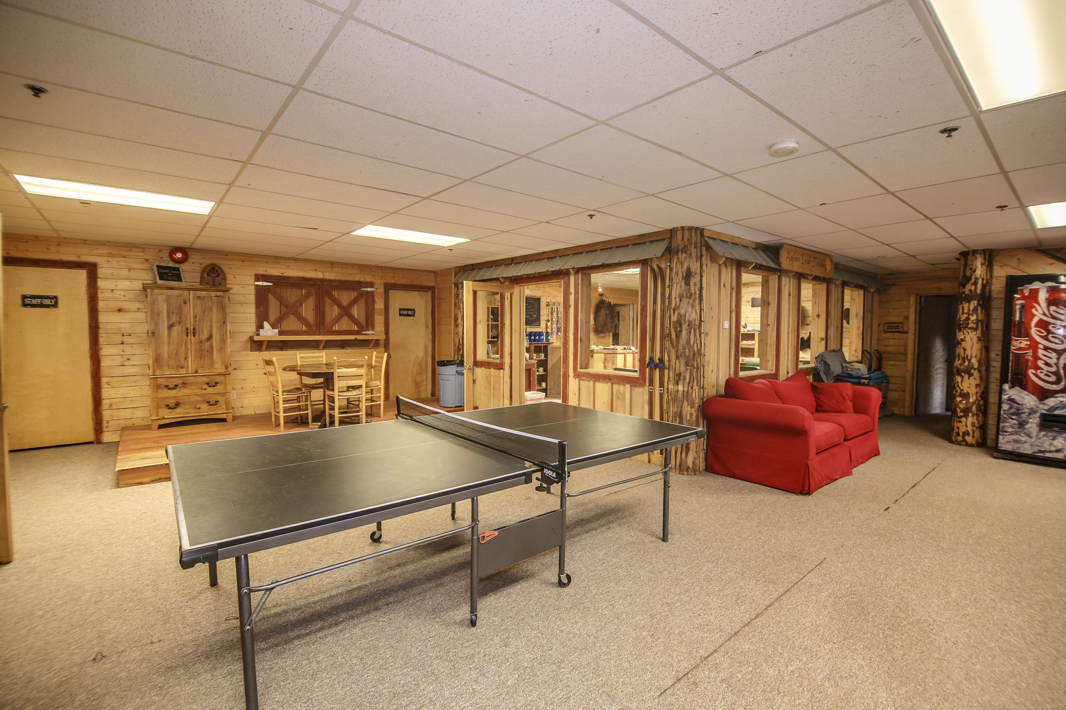 INT Main Lodge CREN--33.jpg