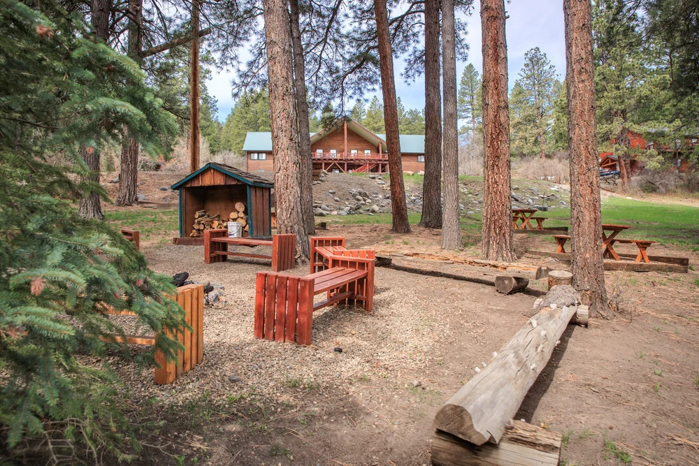 EXTSnowWolfLodgeCREN--23_006.jpg