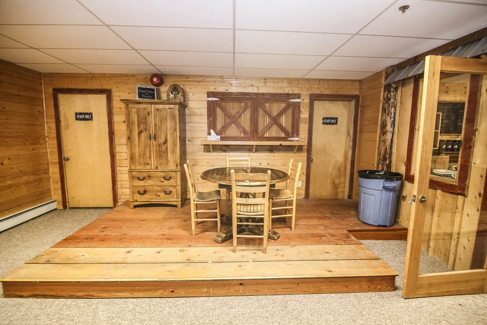 INTMainLodgeCREN--37_002.jpg