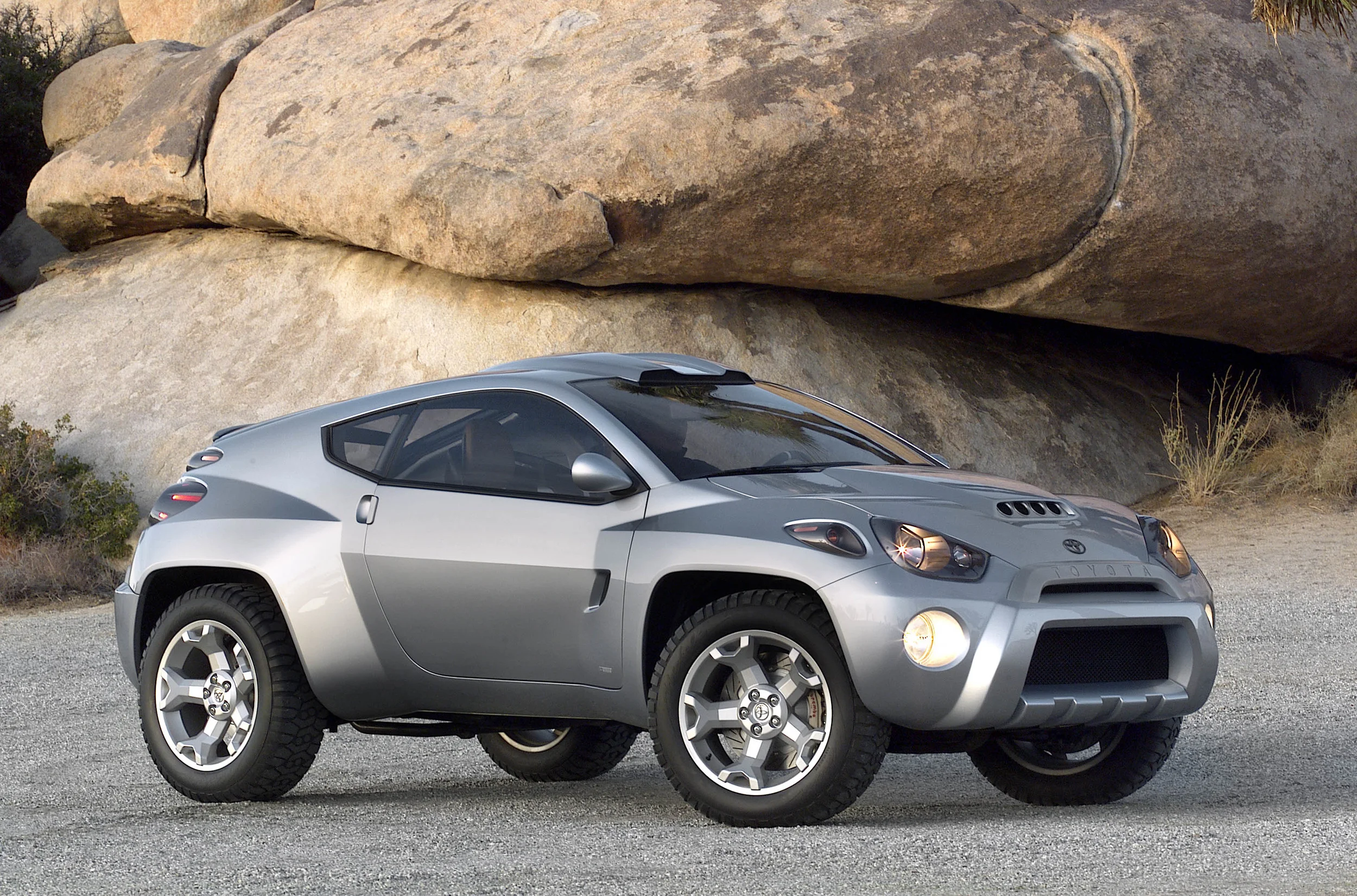 2001_Toyota_RSC_Concept_01.jpg