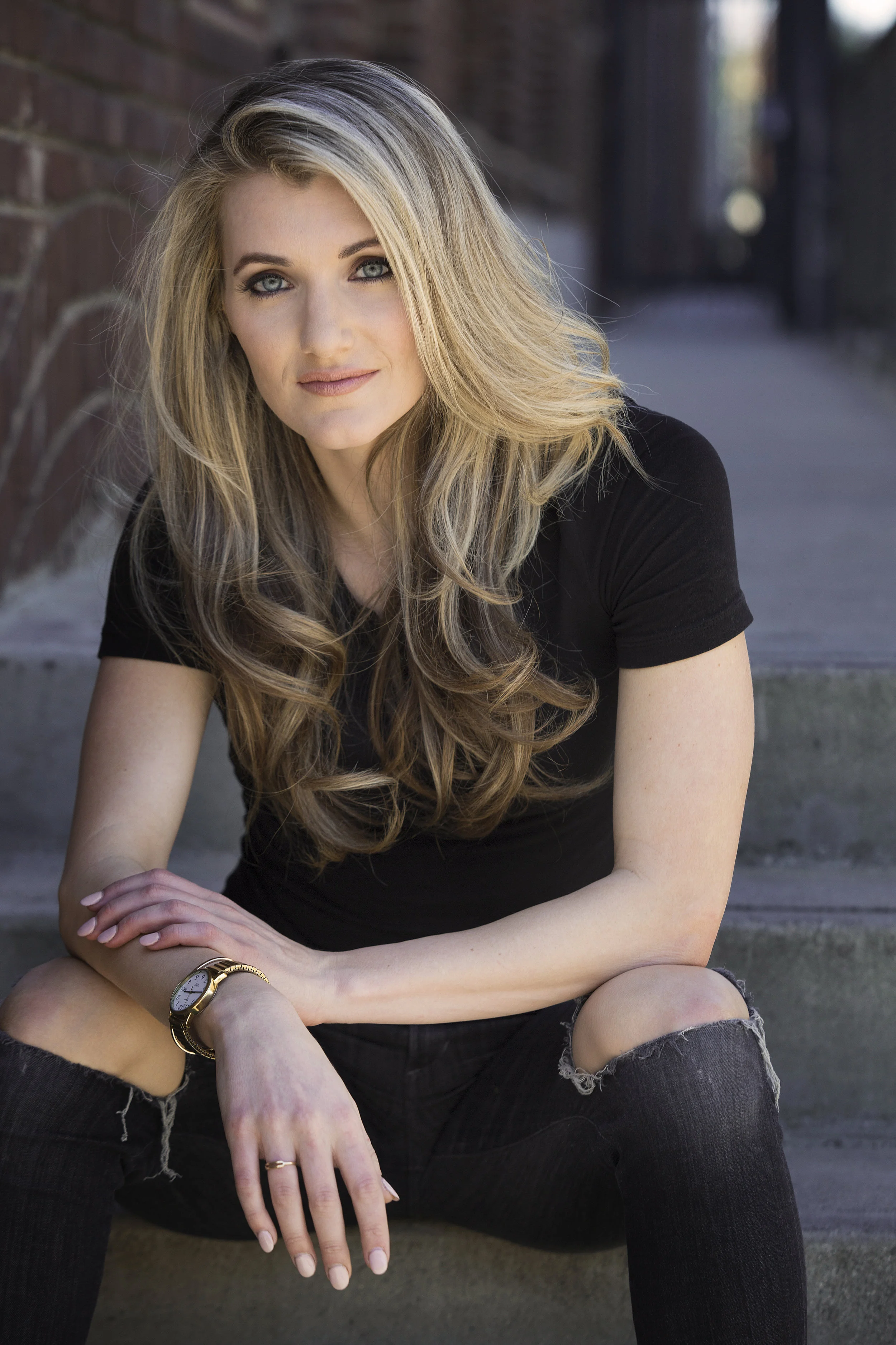 R_Kelly Howard Headshots-8522.jpg