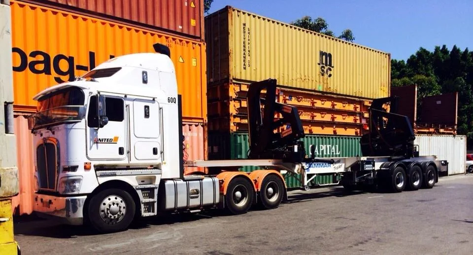 TRUCK2.jpg