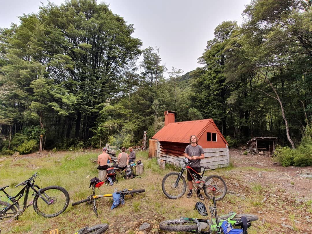 January 1st, 2020. Bunked up in one of the most adorable huts in NZ! We even got a bedtime story as a father read to his son 😍

#backcountryhut #cheekyweka #nzhuts #ilovenz #ridebikes #storytime #killdevil