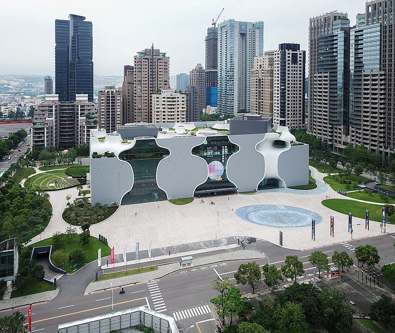 800px-National_Taichung_Theater_aerial_view_2019.jpg